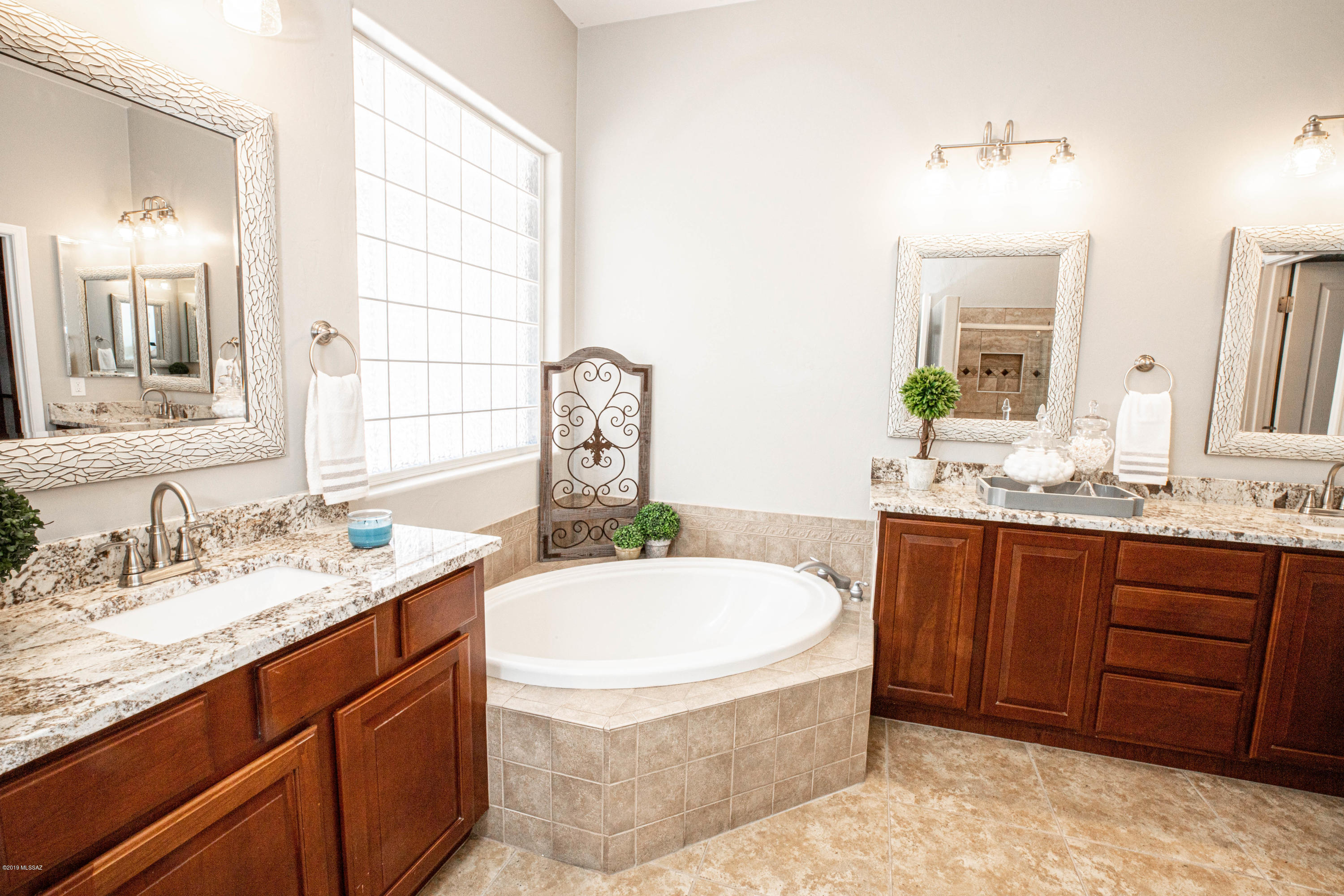 12656 N Piping Rock Road