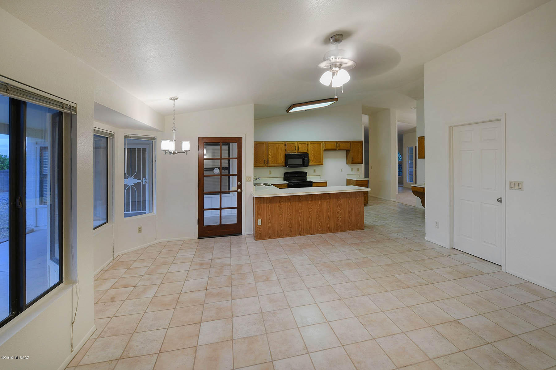 5710 N Avenida Silencioso