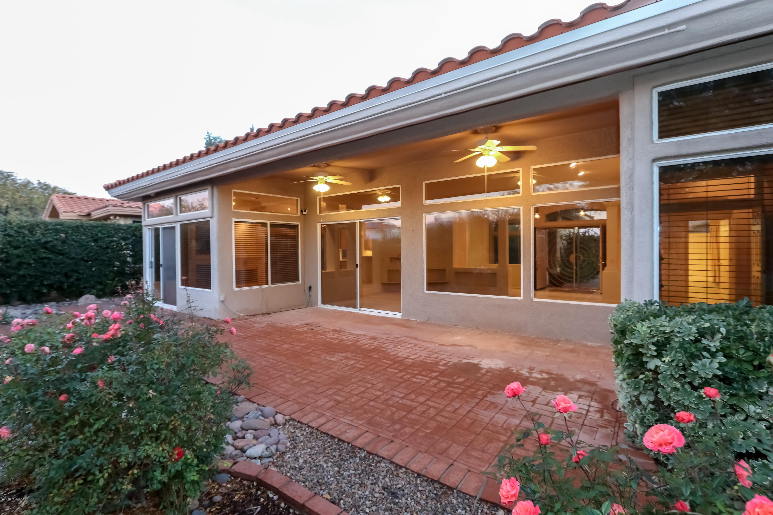 1845 E Somnolent Way