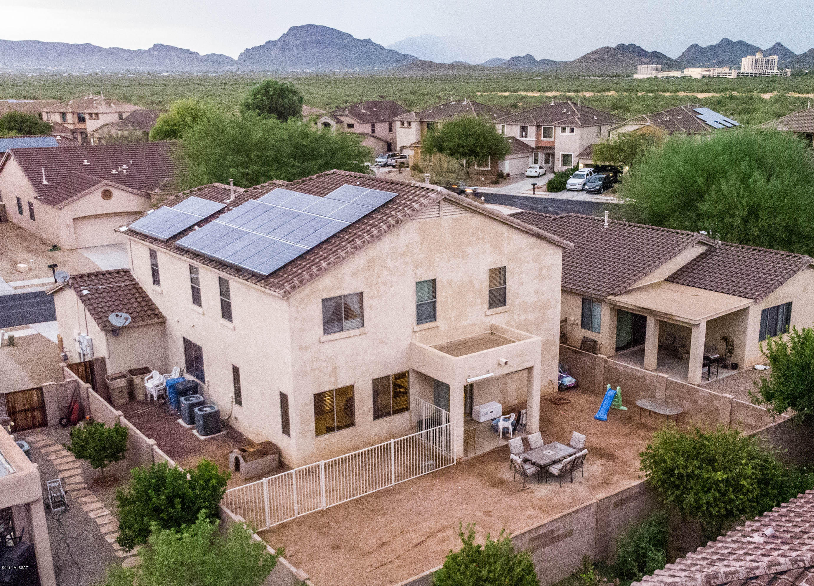 6423 W Swan Falls Way