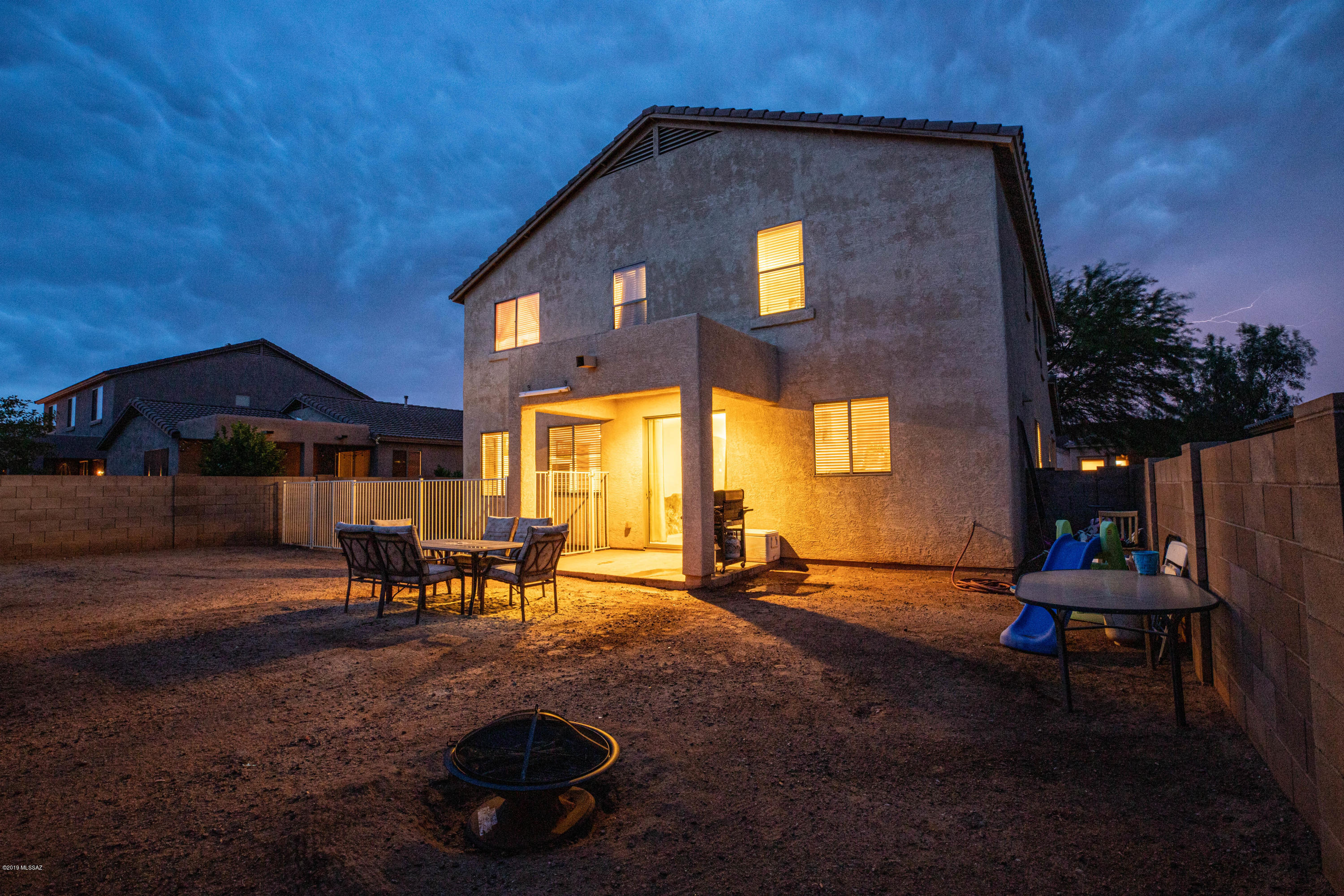 6423 W Swan Falls Way