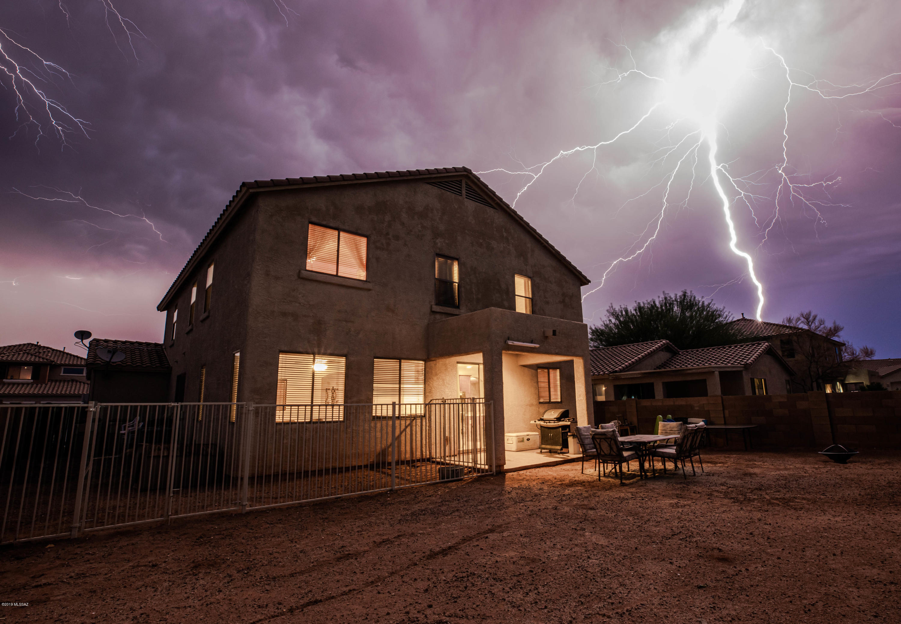 6423 W Swan Falls Way