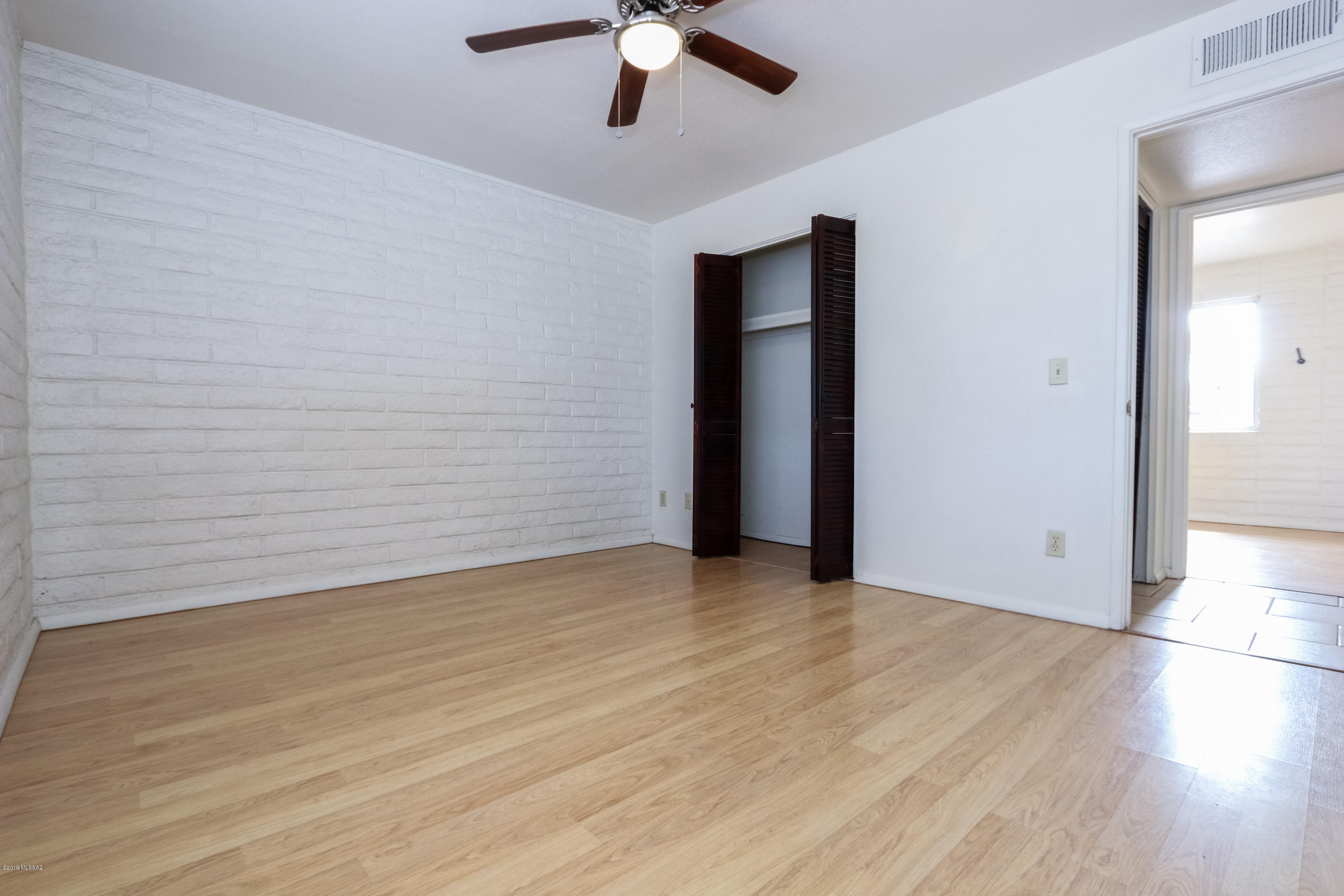 5945 N Antillon Place