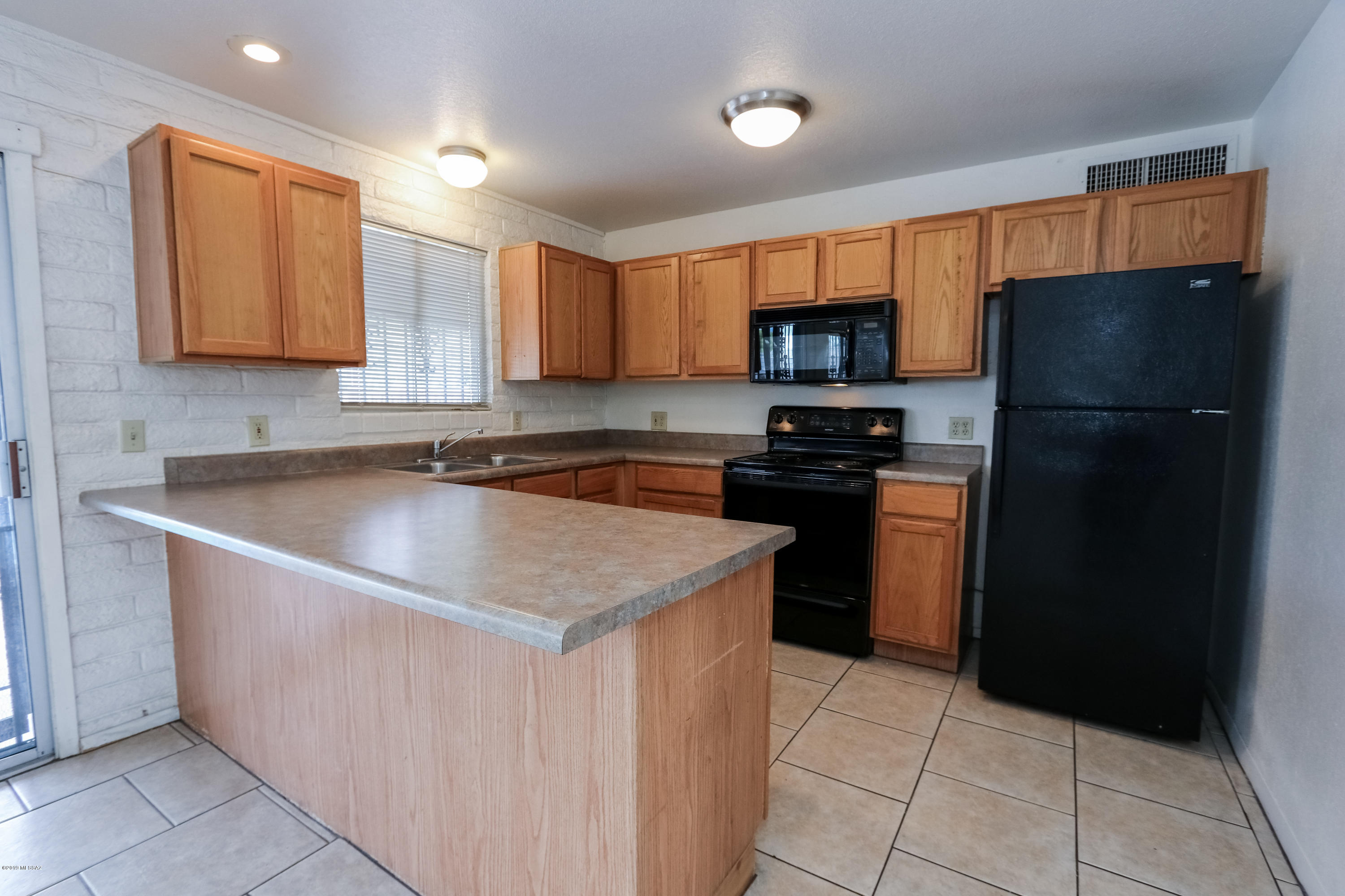 5945 N Antillon Place