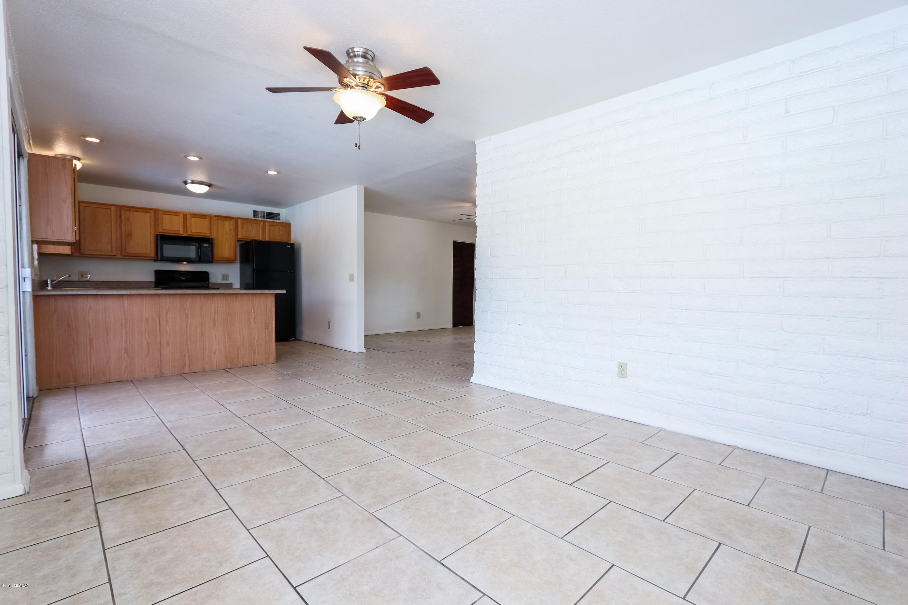 5945 N Antillon Place