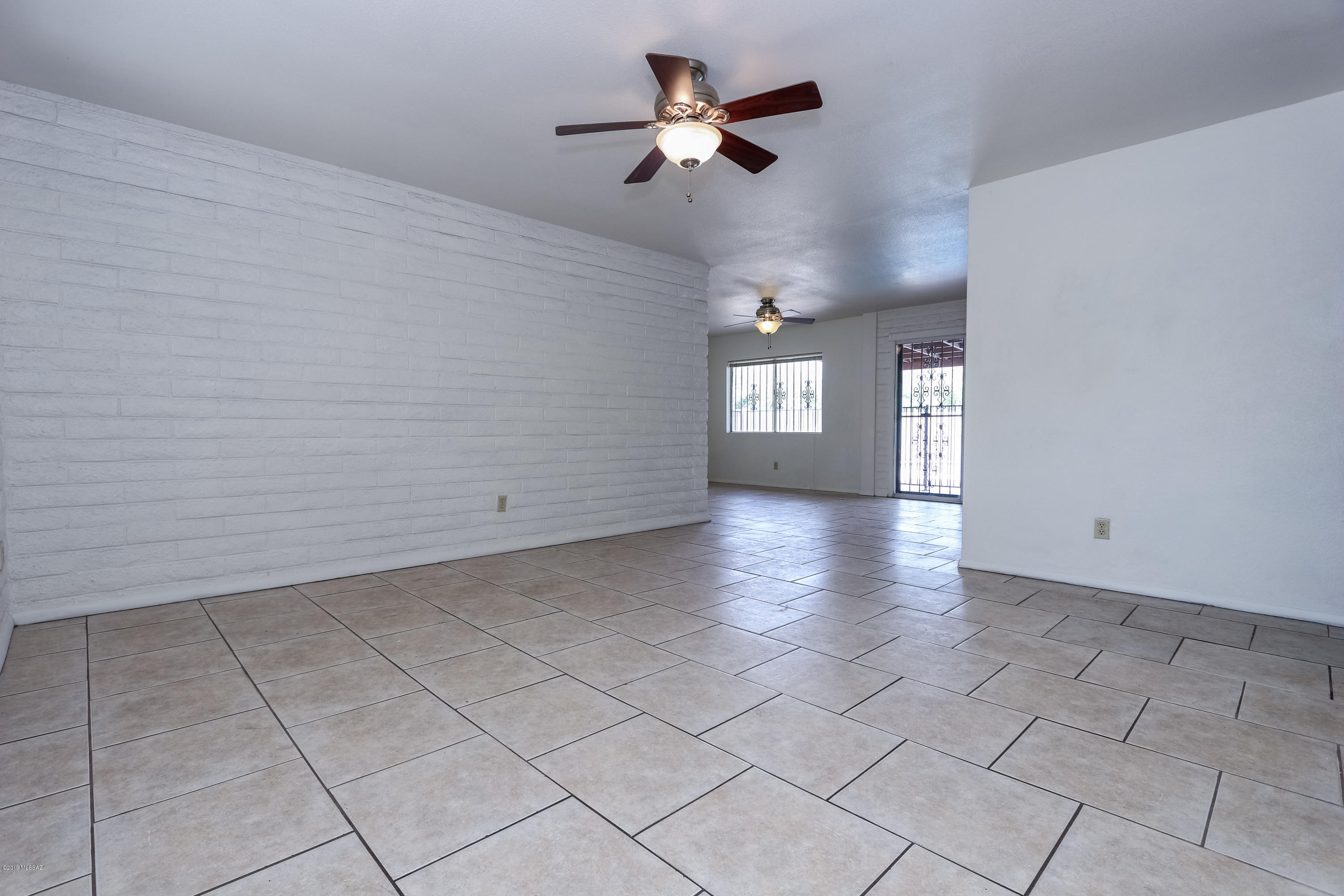 5945 N Antillon Place