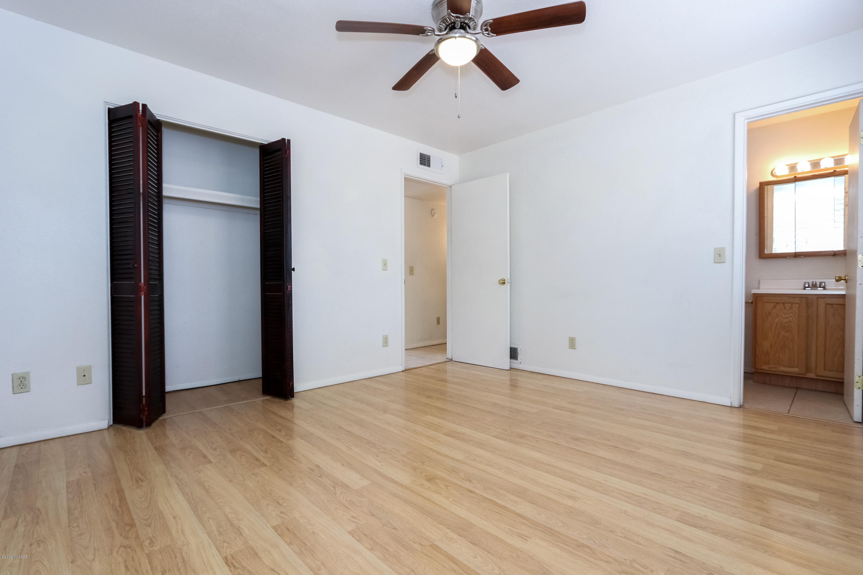 5945 N Antillon Place