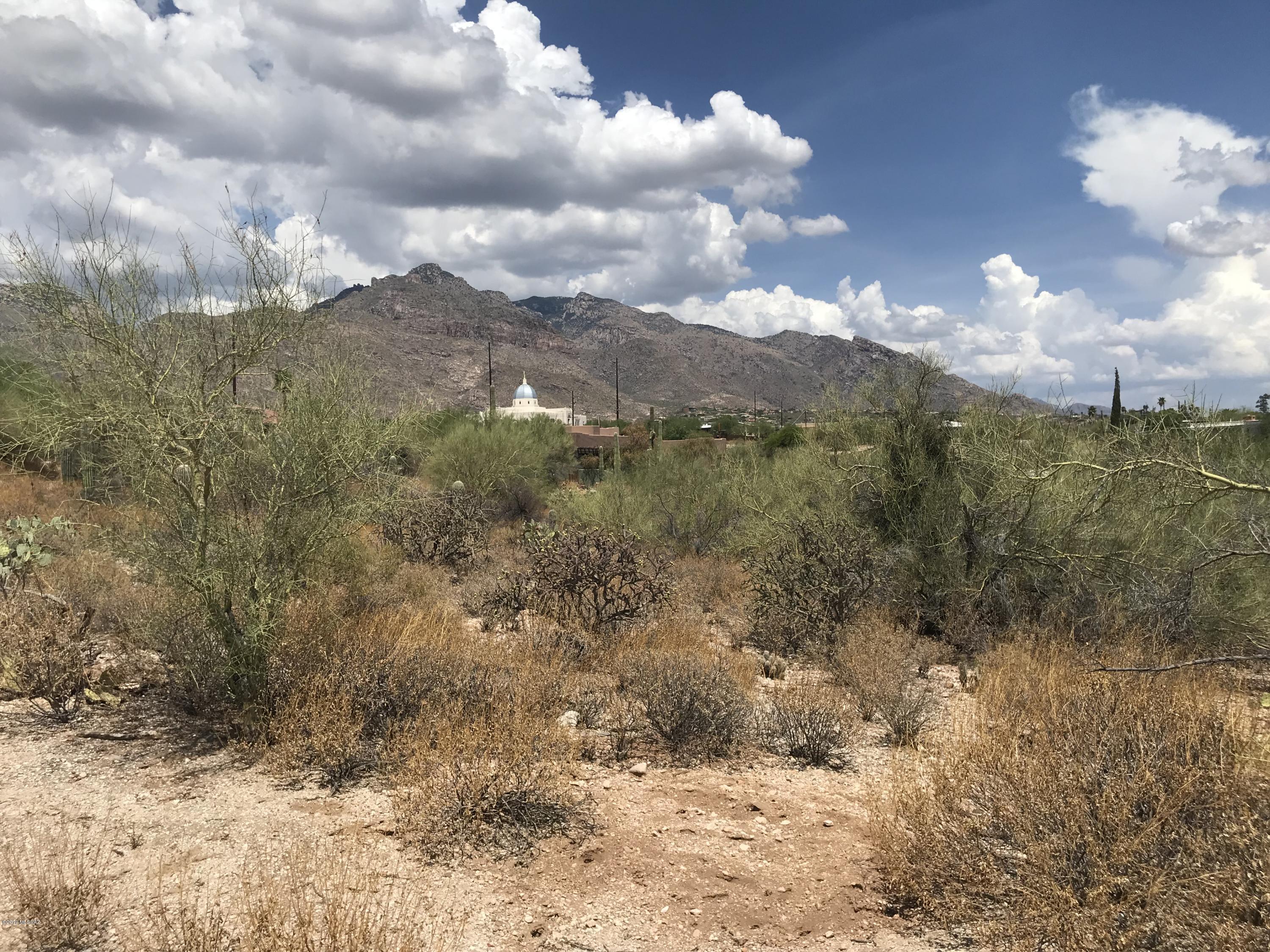 7125 N Thunderhead Drive