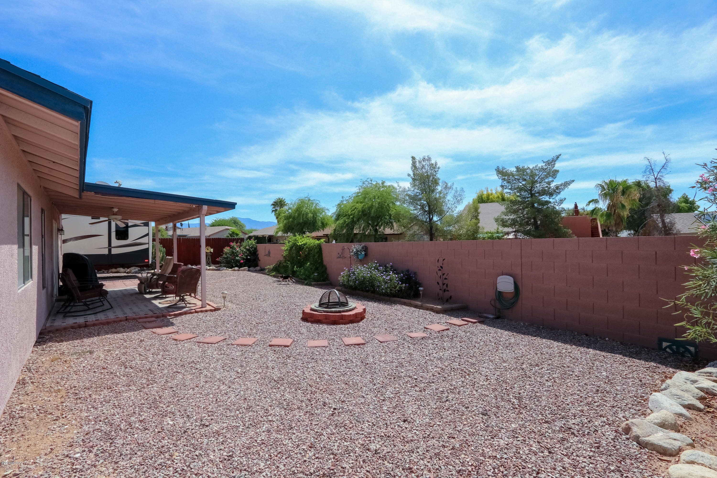 9690 N Donegal Place