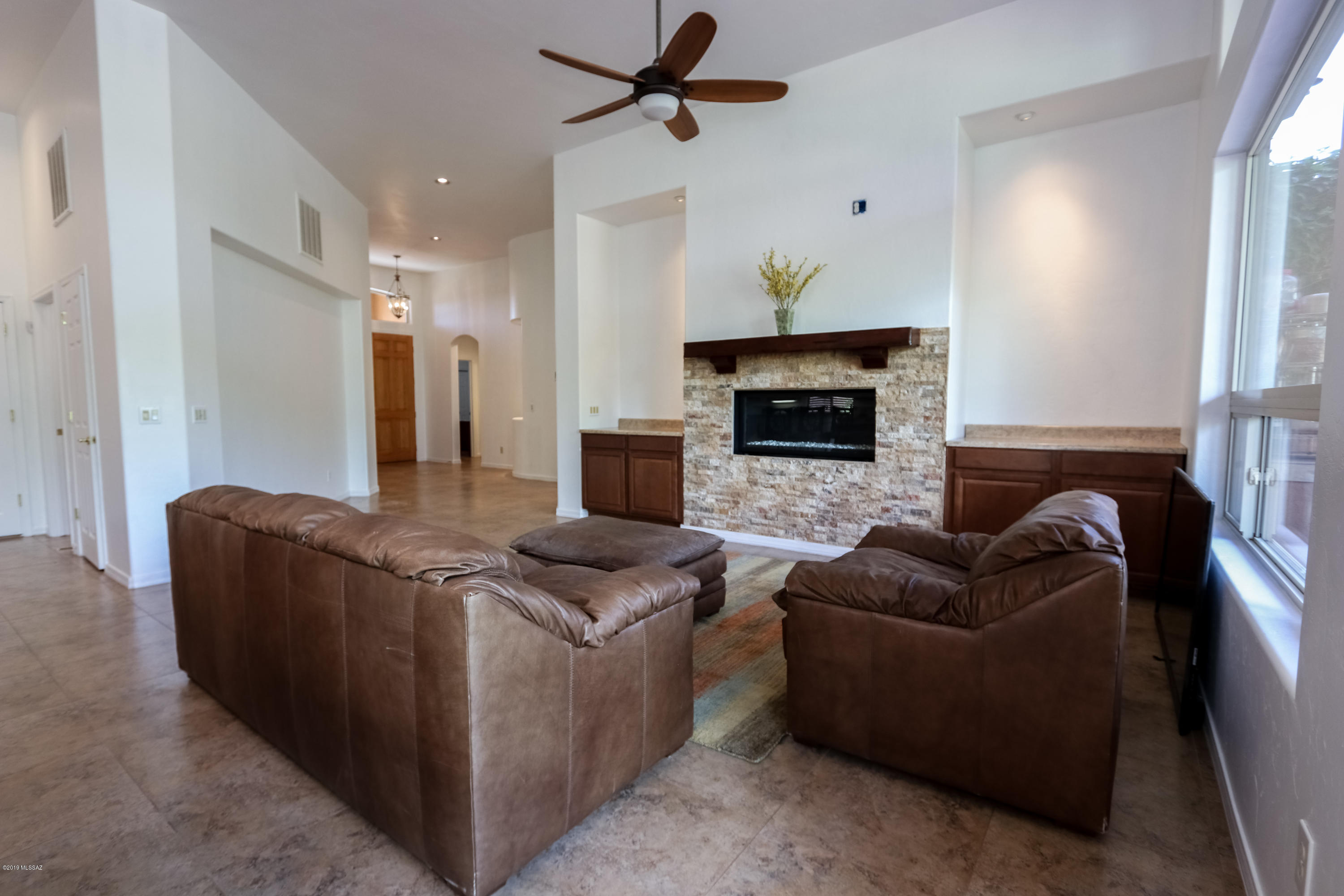 13832 N Maxfli Drive