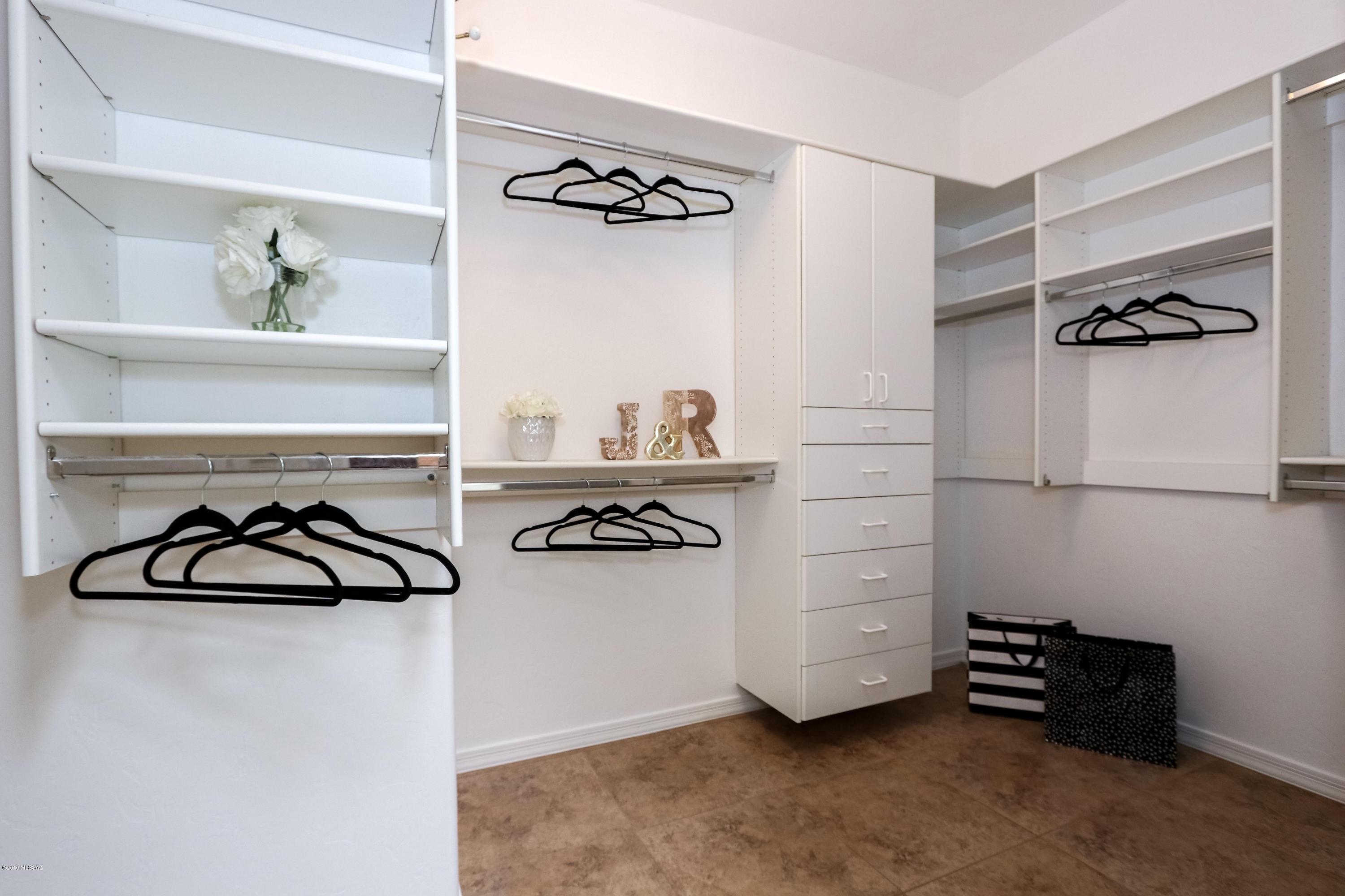 13832 N Maxfli Drive