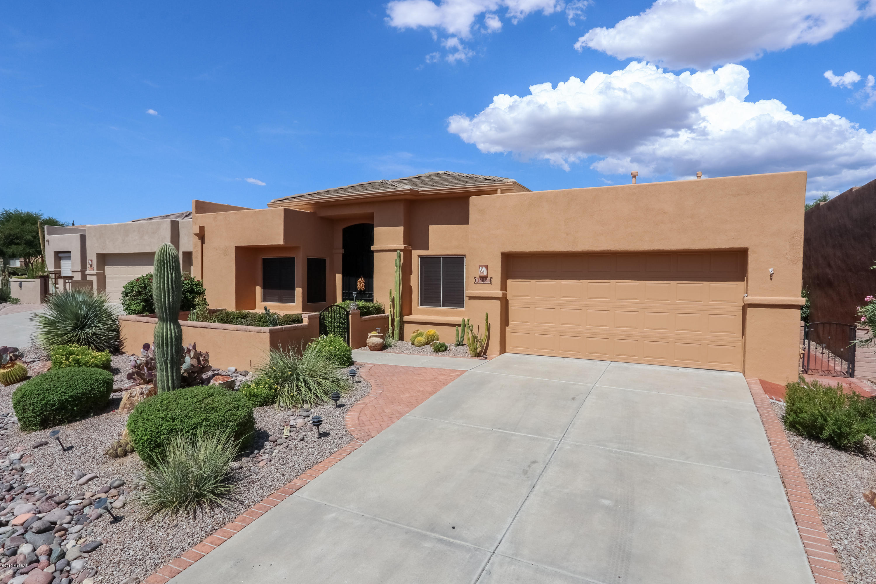 13832 N Maxfli Drive