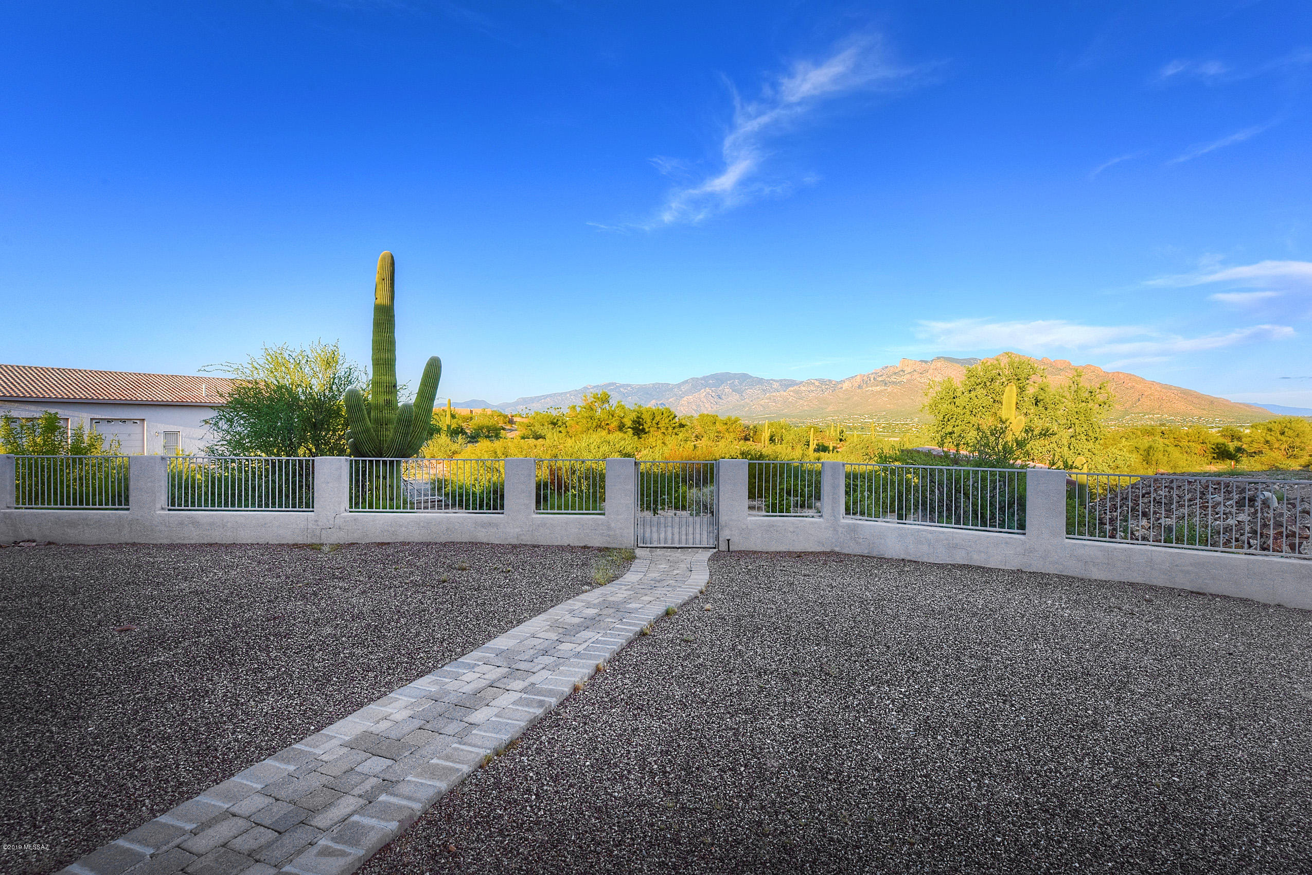 9610 N Camino Del Plata