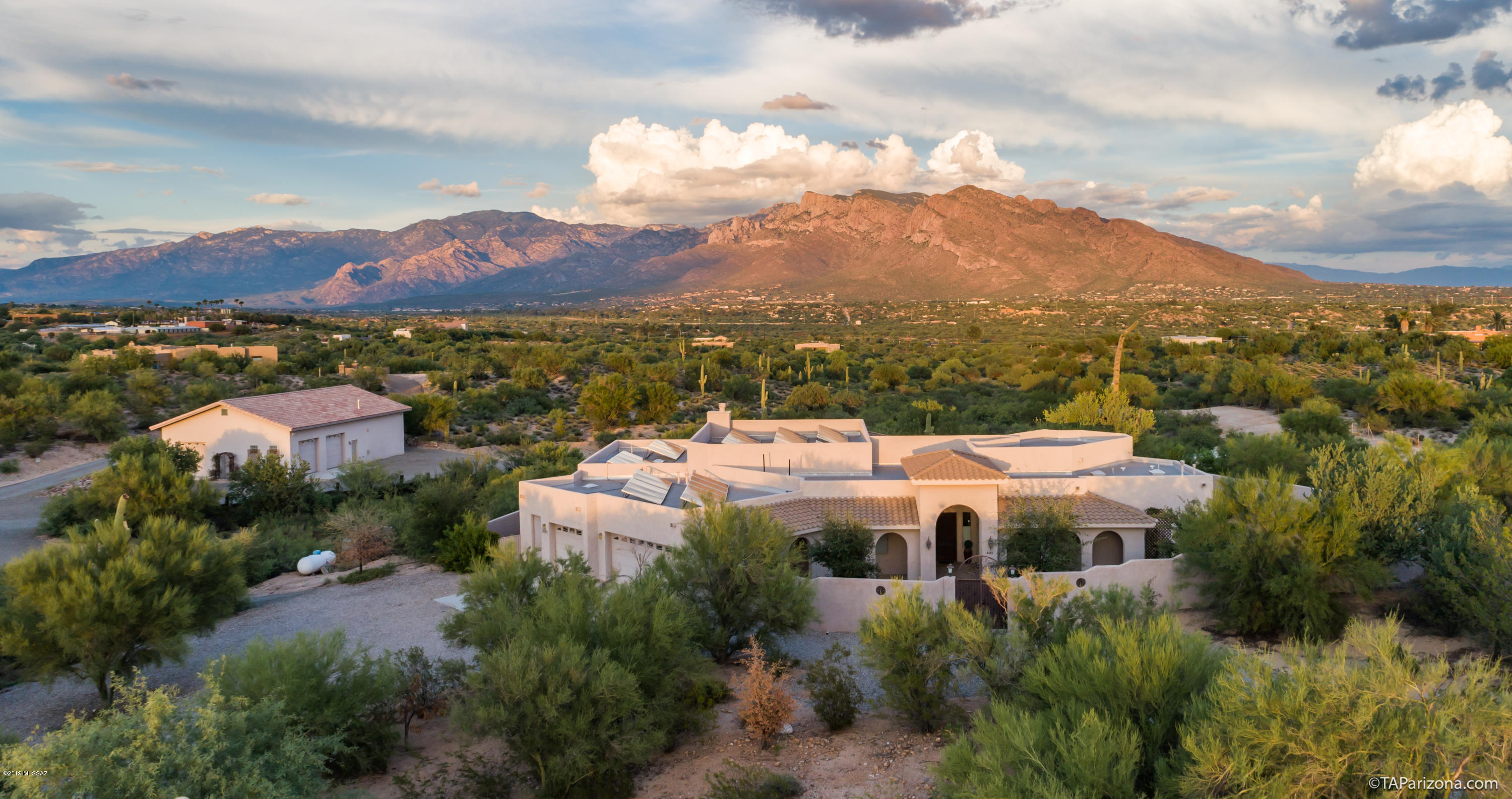 9610 N Camino Del Plata