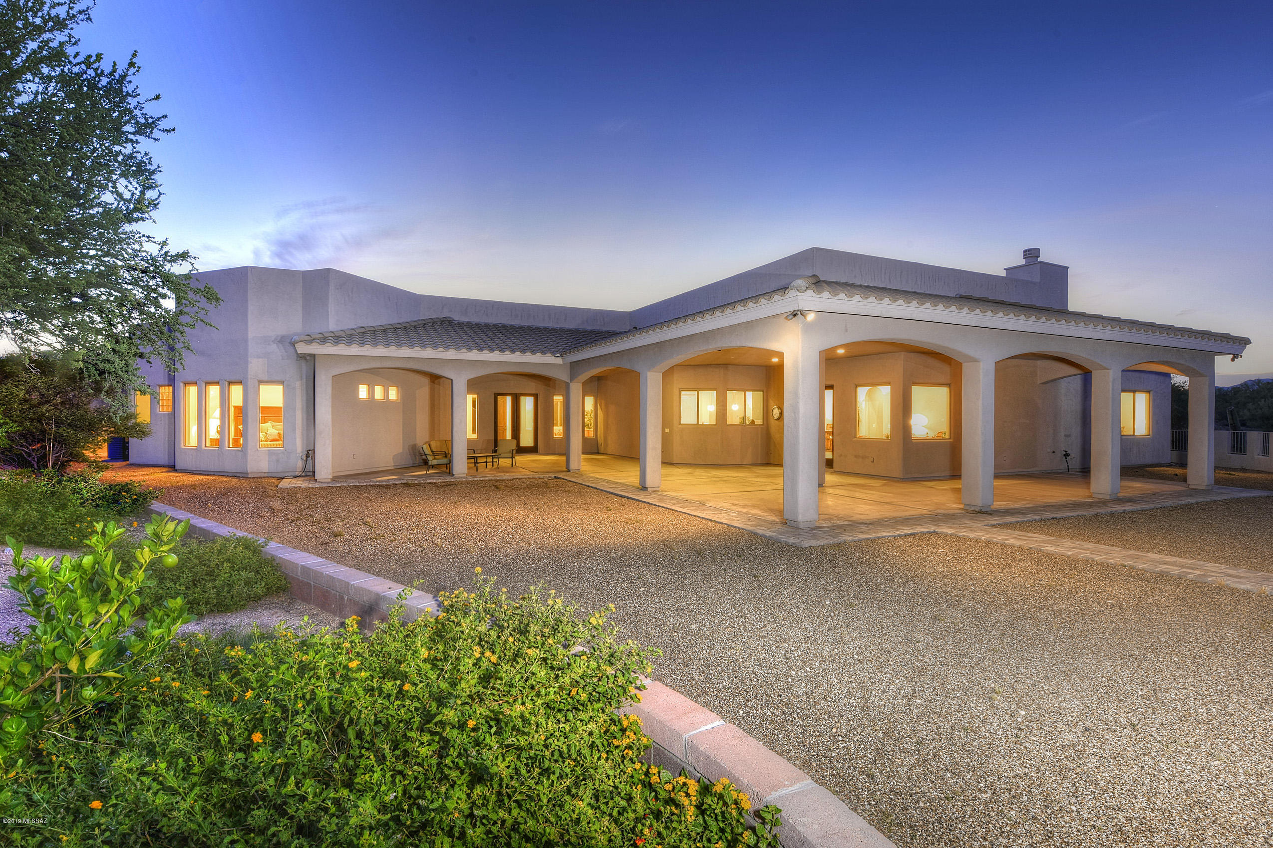 9610 N Camino Del Plata