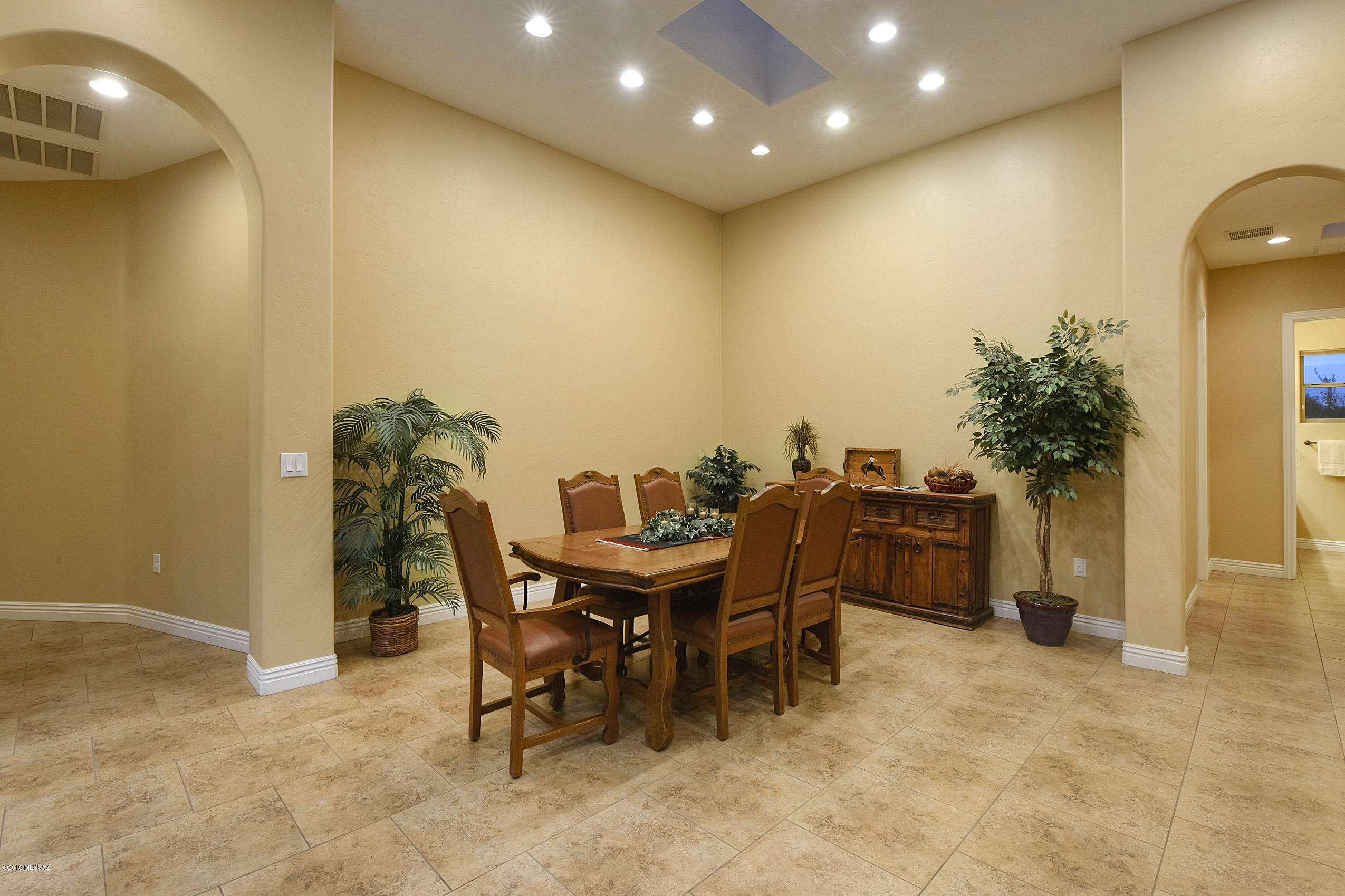 9610 N Camino Del Plata