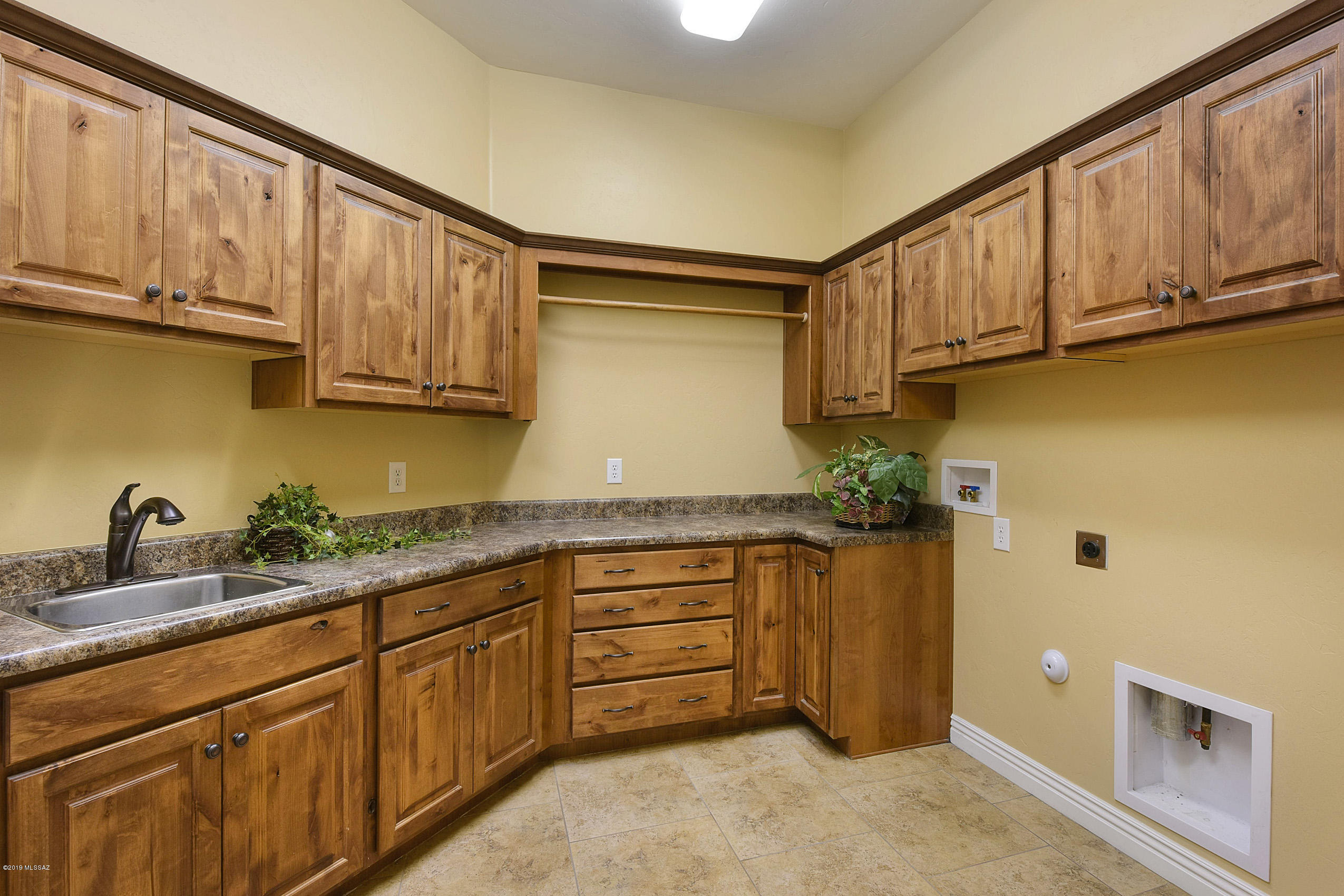 9610 N Camino Del Plata