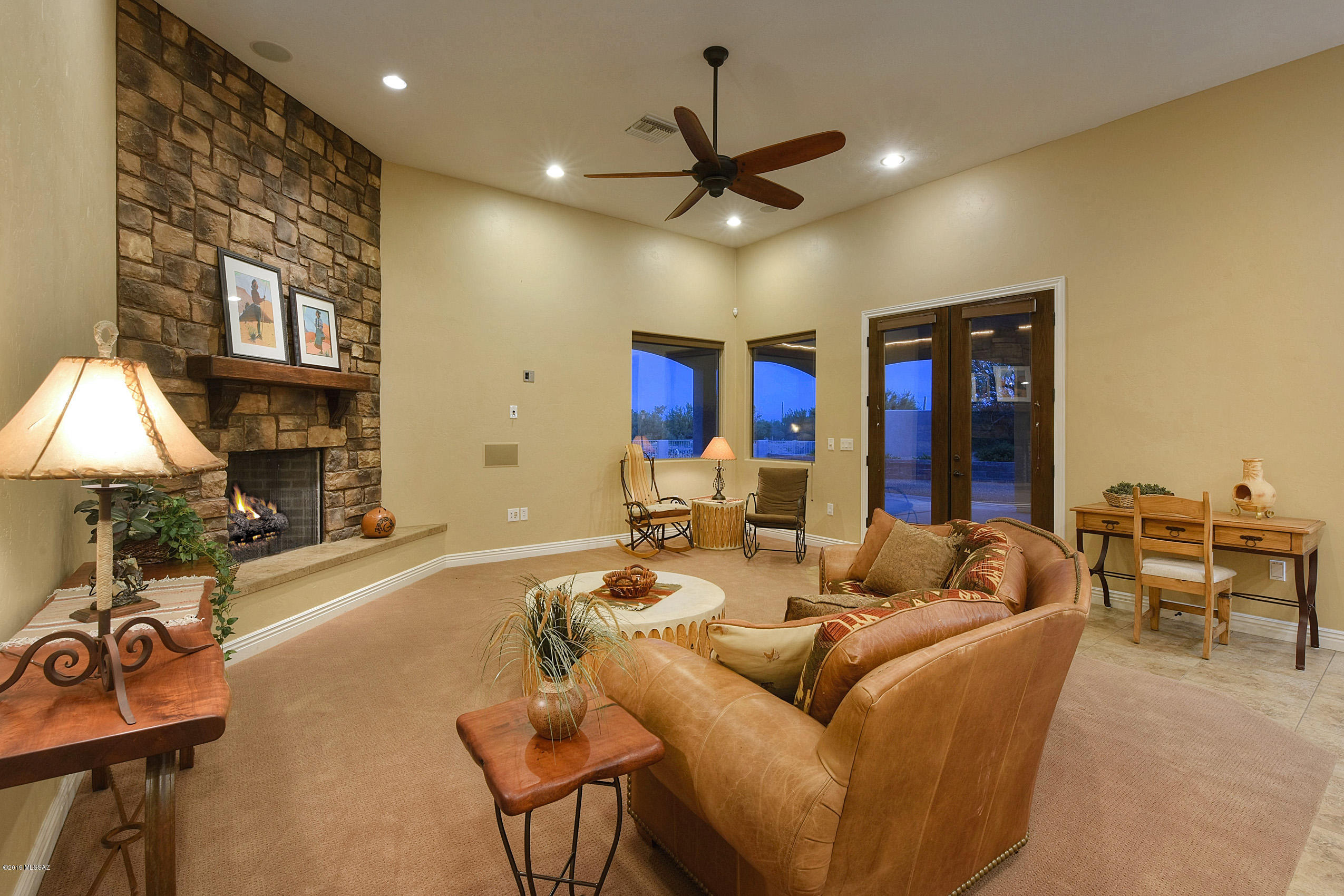 9610 N Camino Del Plata