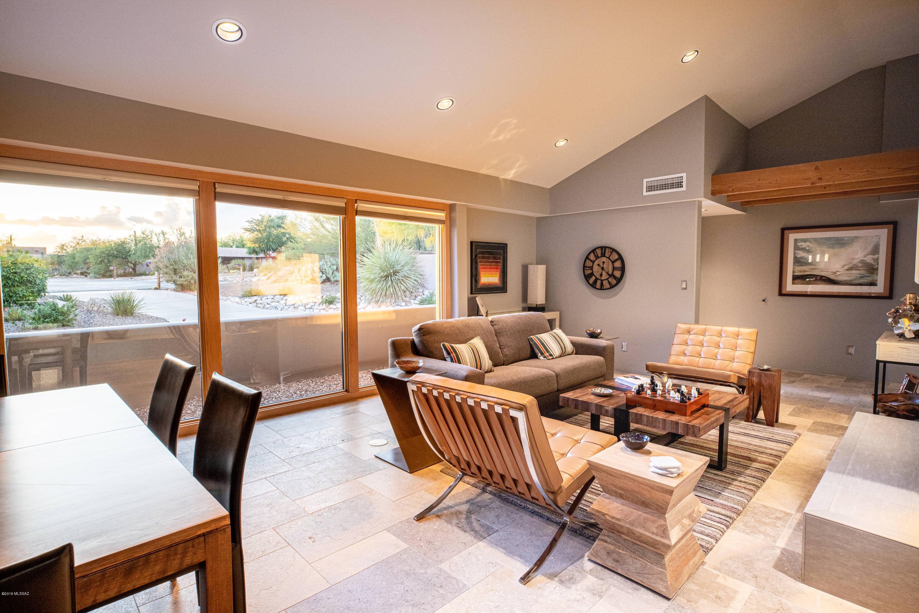 11776 N Via De La Verbenita