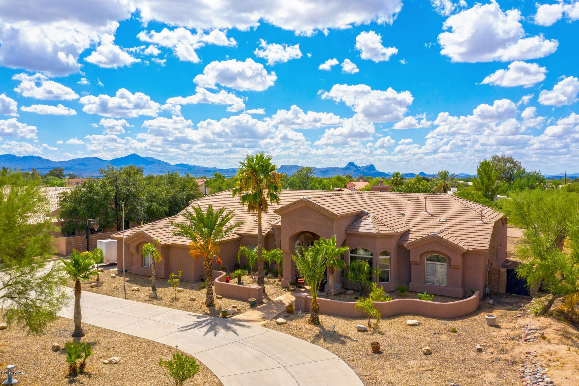 10065 N Ironwood Oasis Place