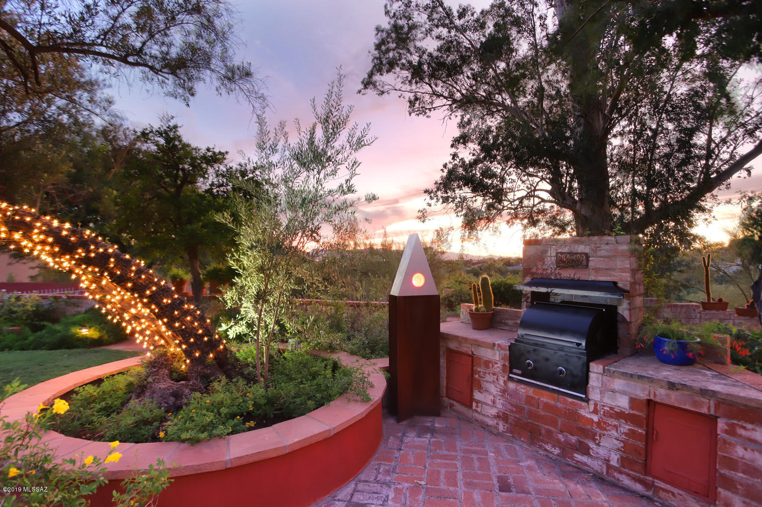 4520 N Hacienda Del Sol Road