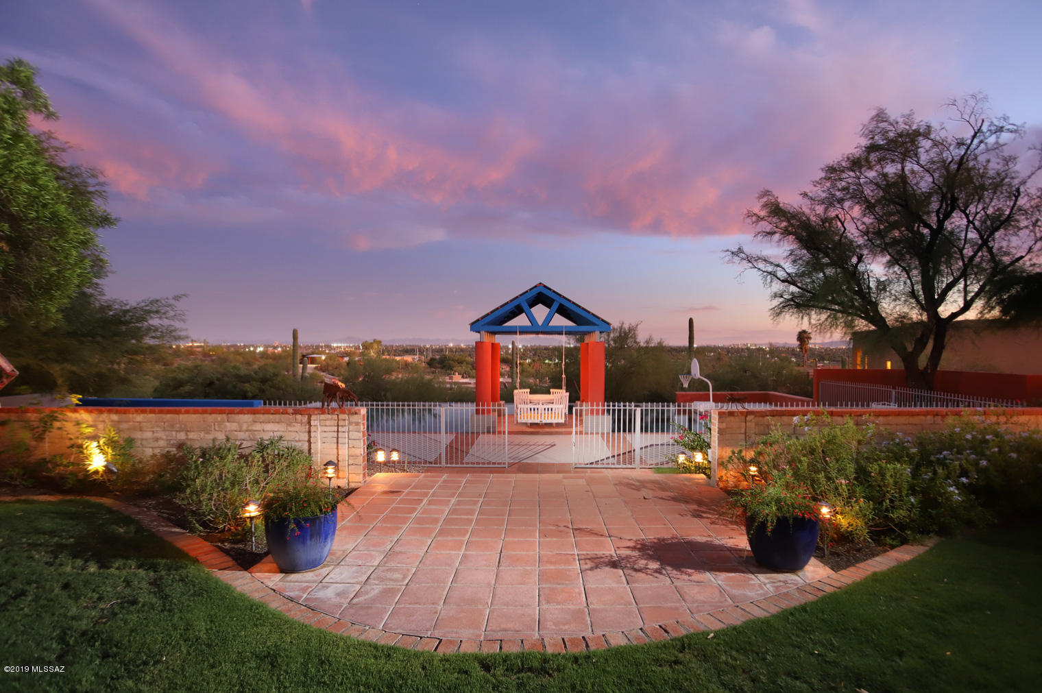 4520 N Hacienda Del Sol Road