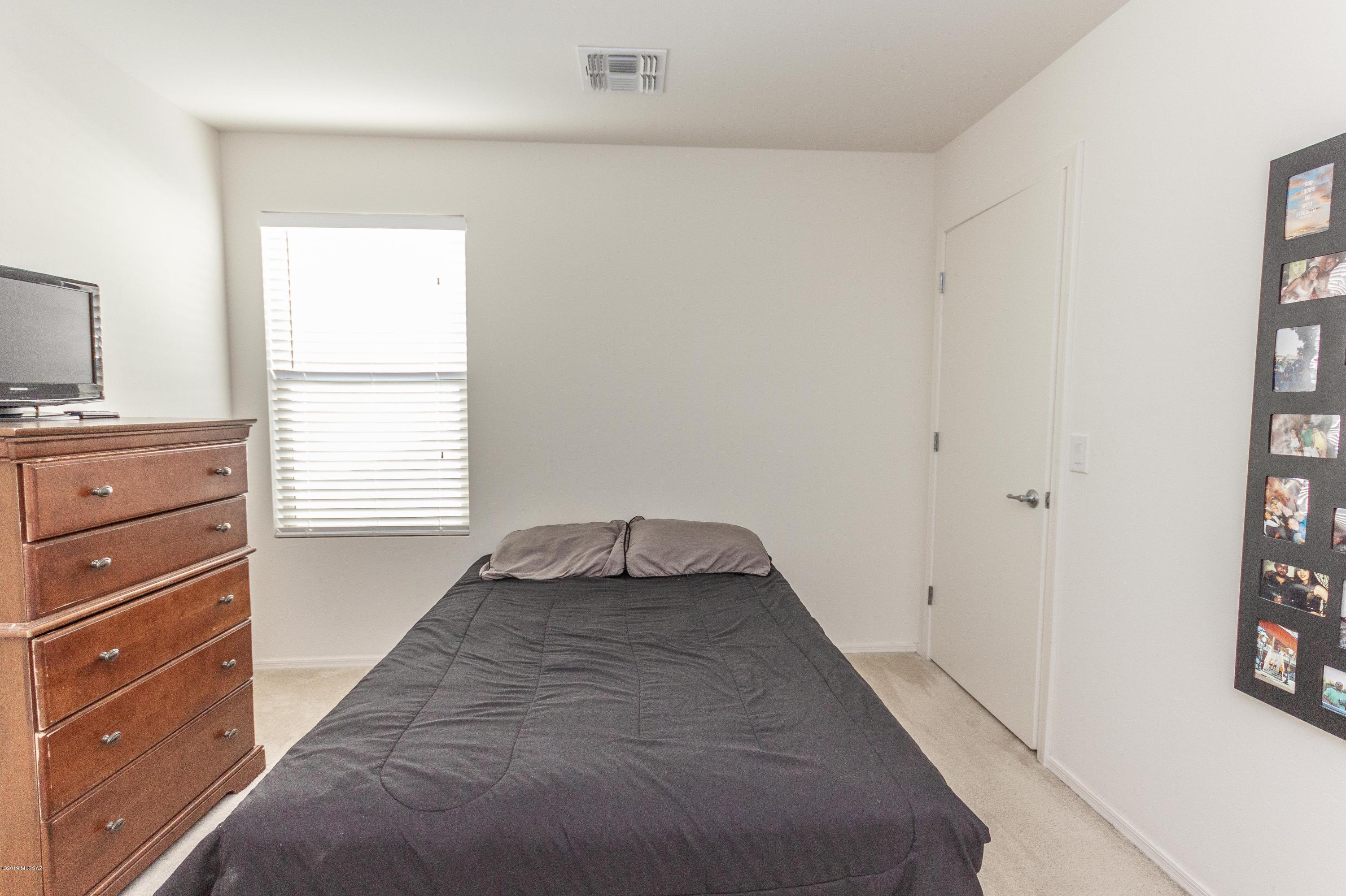 8296 W Melanitta Drive