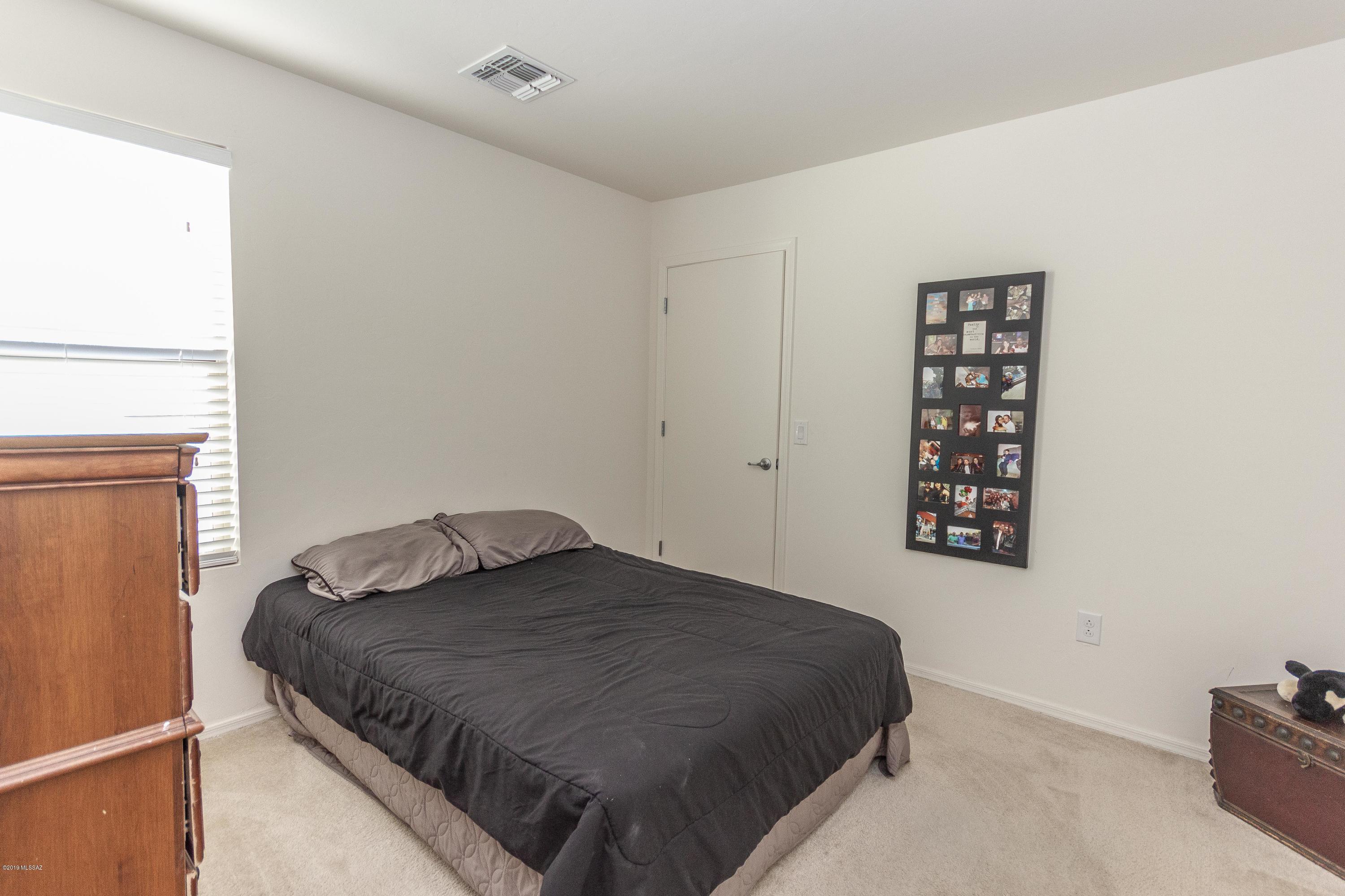 8296 W Melanitta Drive