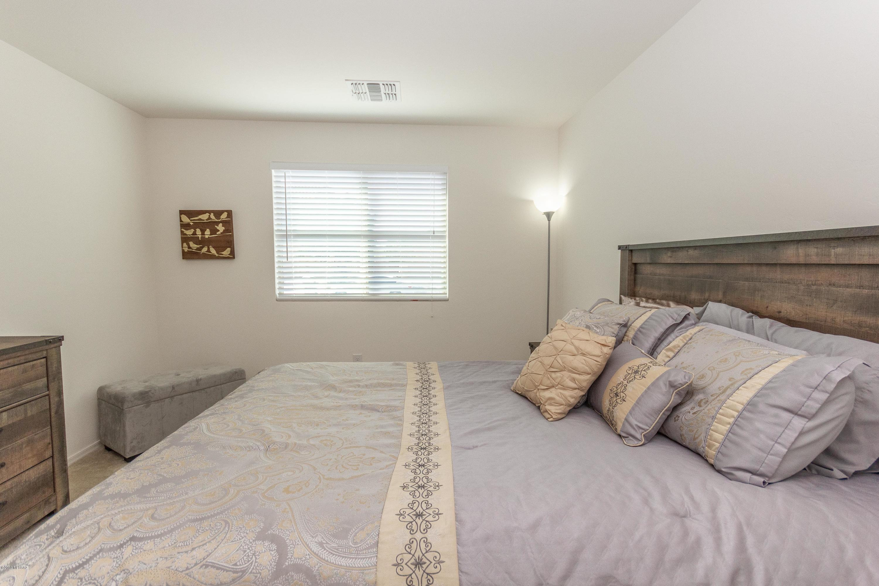 8296 W Melanitta Drive