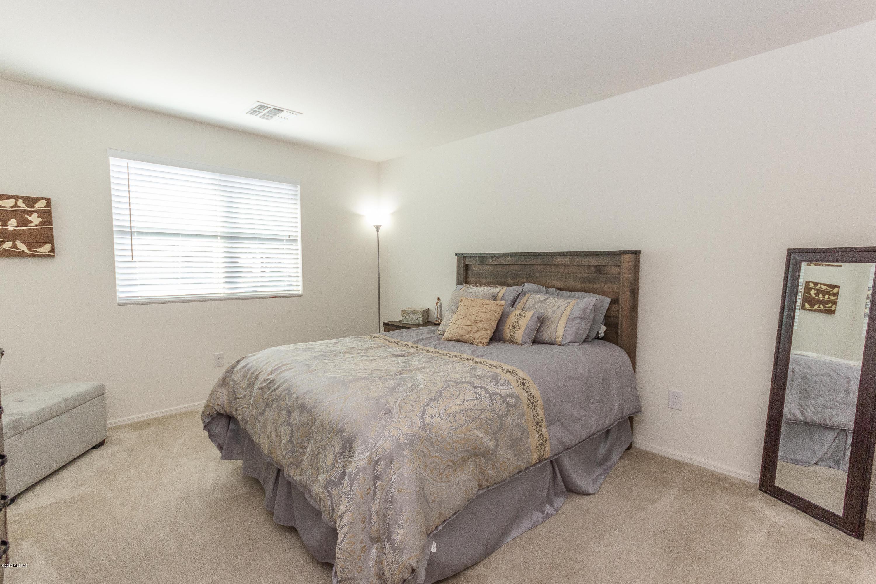 8296 W Melanitta Drive