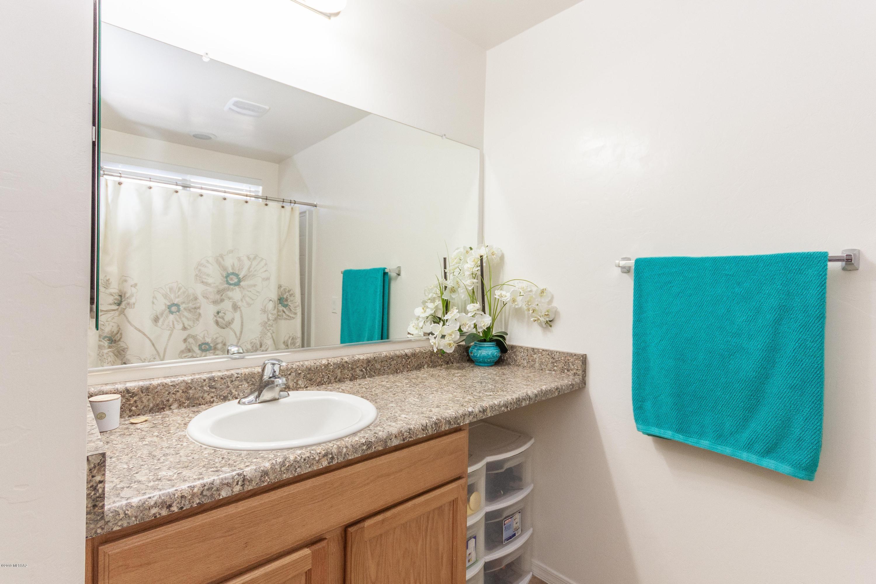 8296 W Melanitta Drive