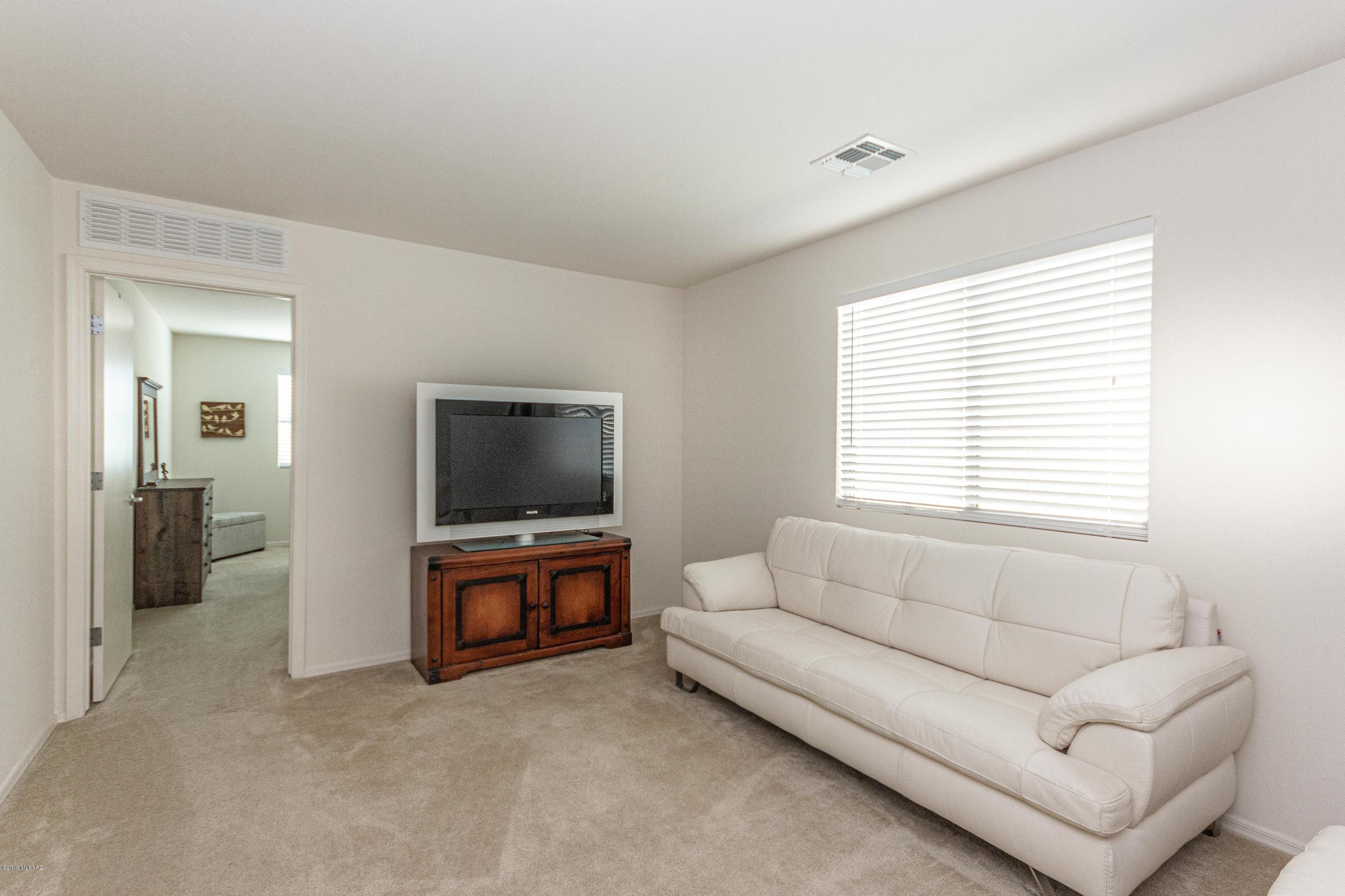 8296 W Melanitta Drive