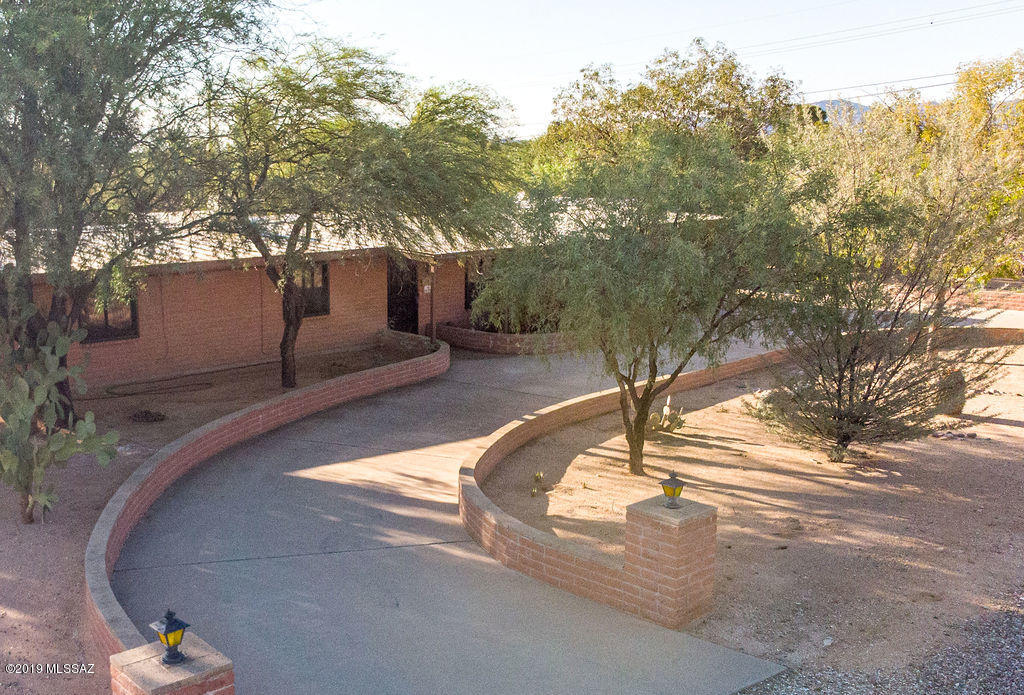 8771 N Paseo Norteno