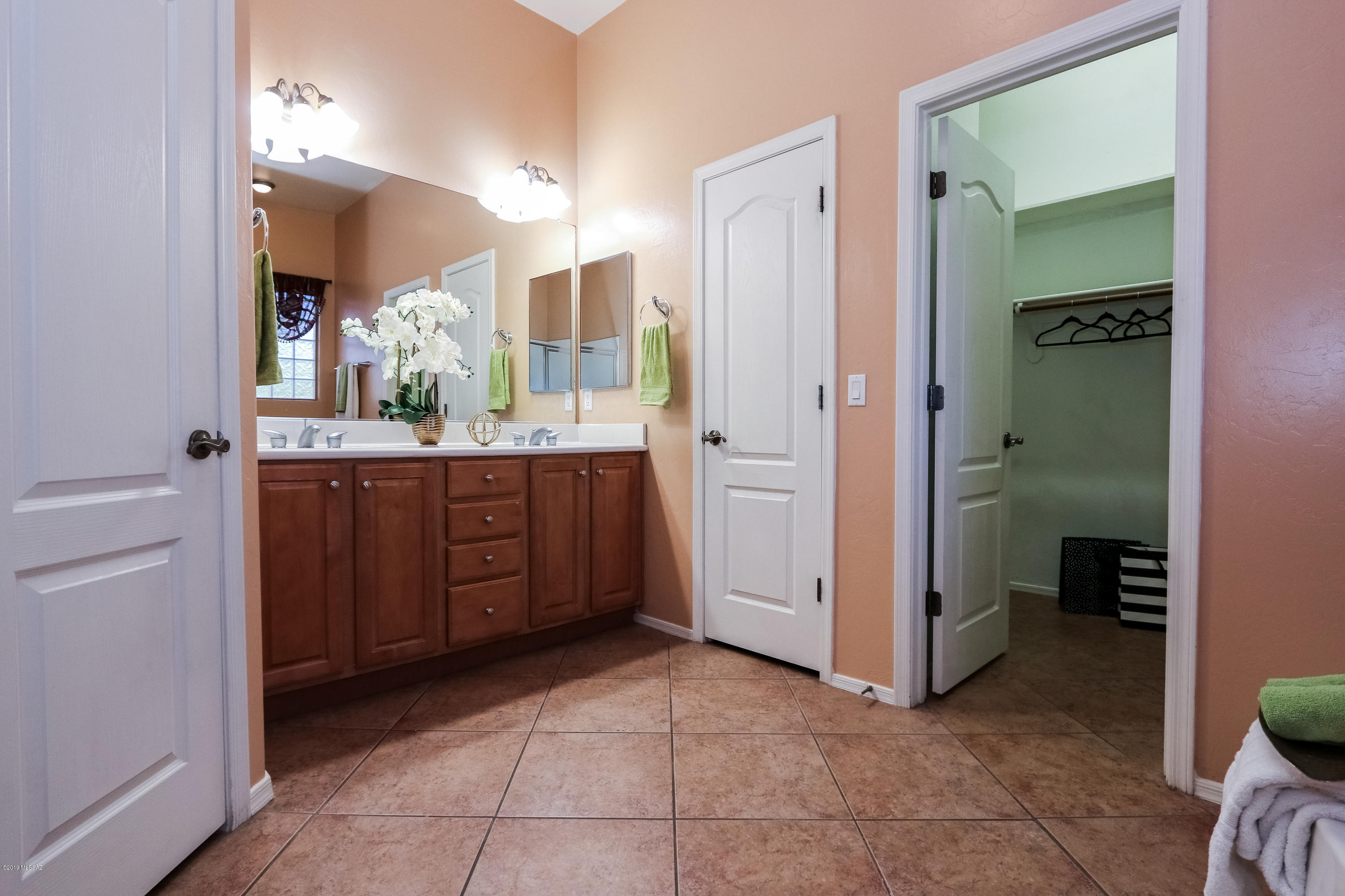 5004 W Tipperary Lane