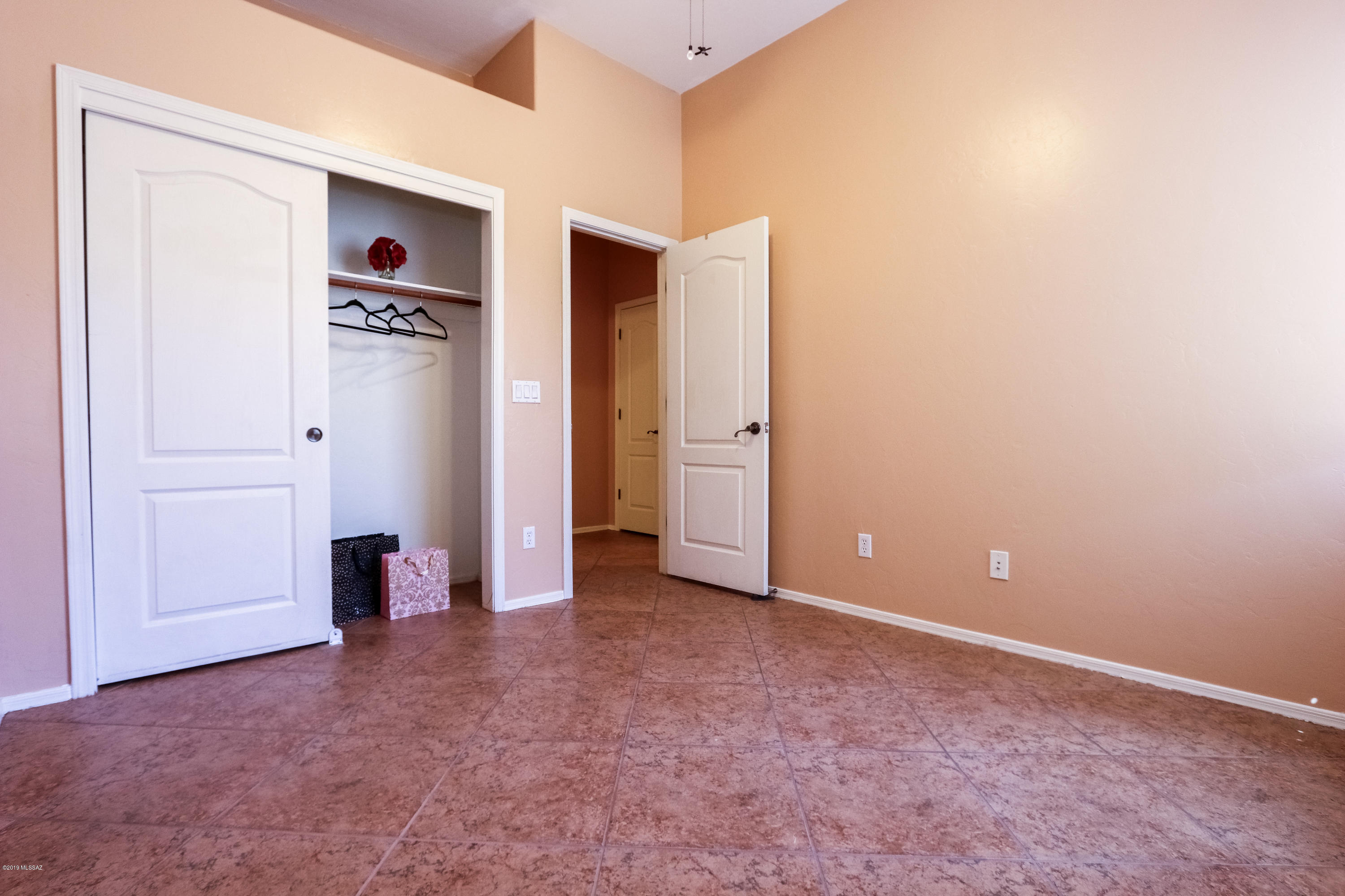 5004 W Tipperary Lane