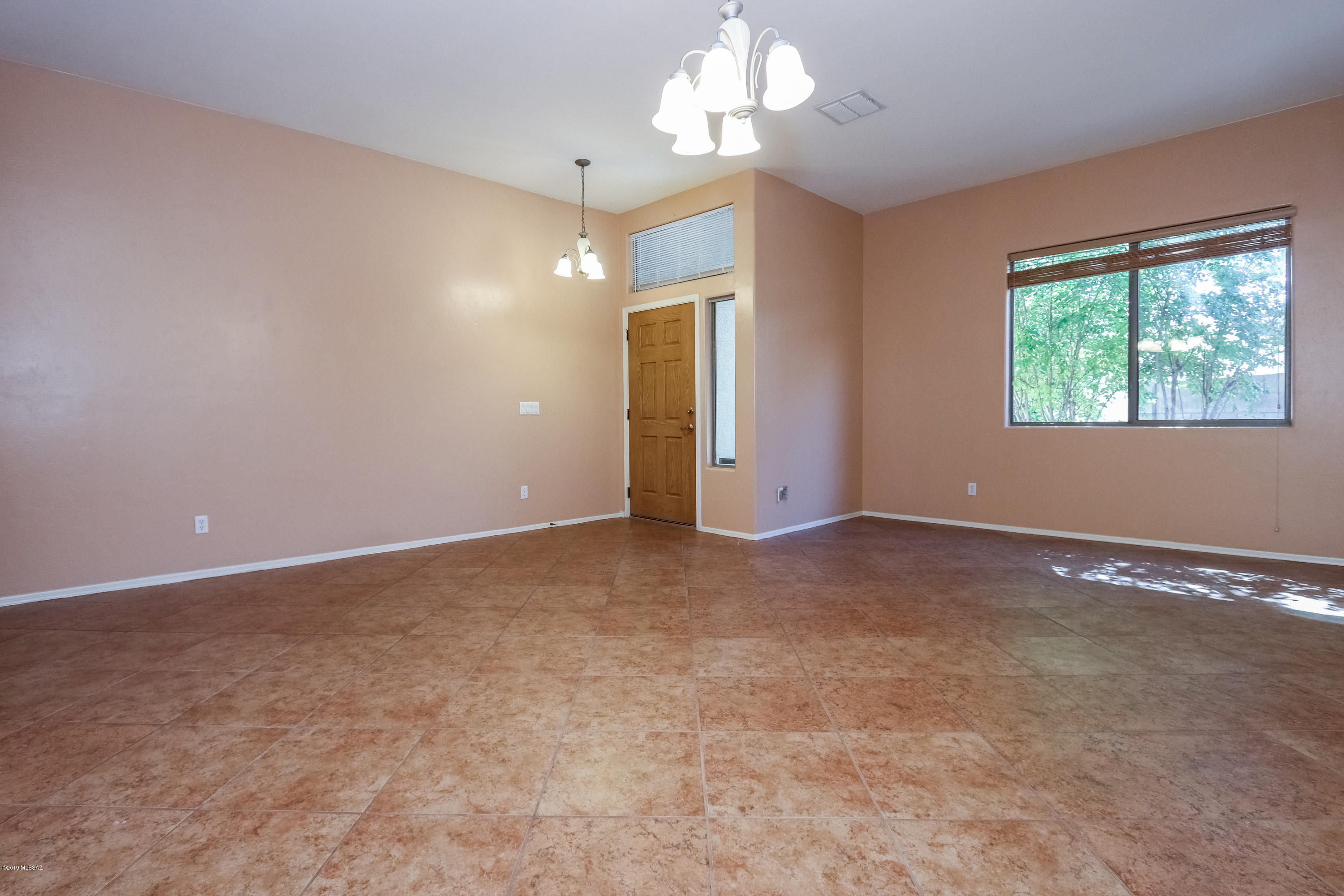 5004 W Tipperary Lane