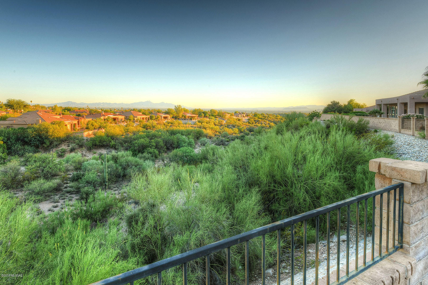 4418 E Pinnacle Ridge Place