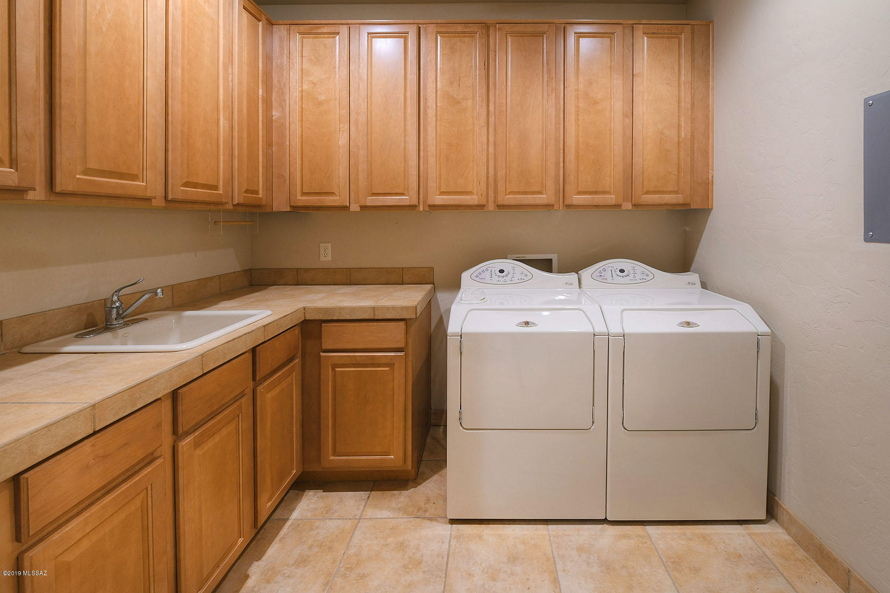 4418 E Pinnacle Ridge Place