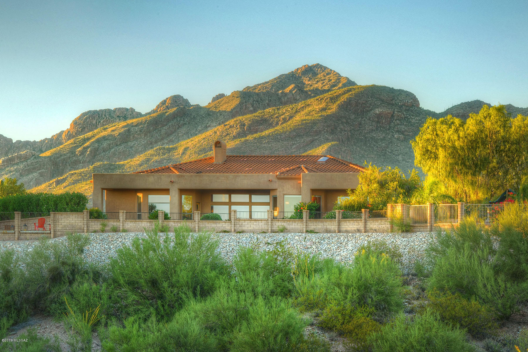 4418 E Pinnacle Ridge Place