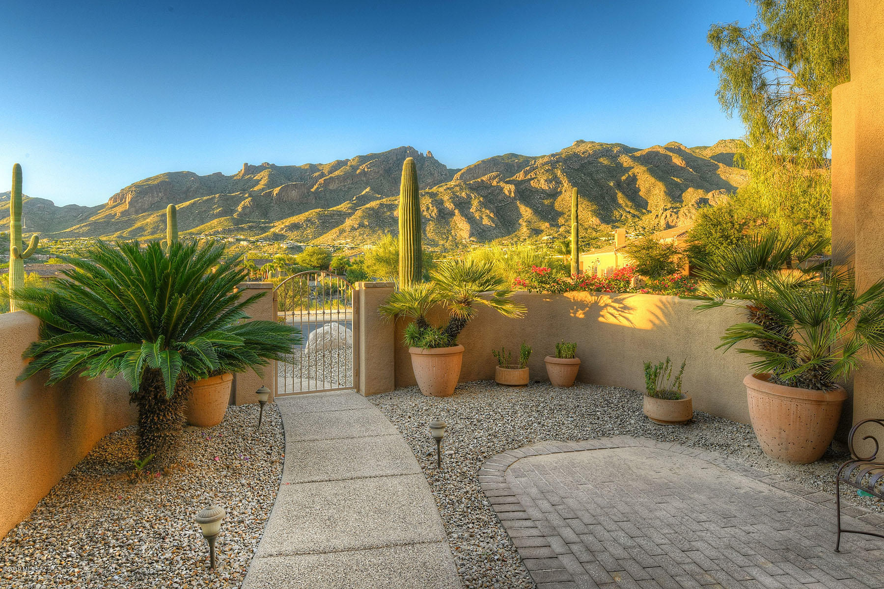 4418 E Pinnacle Ridge Place