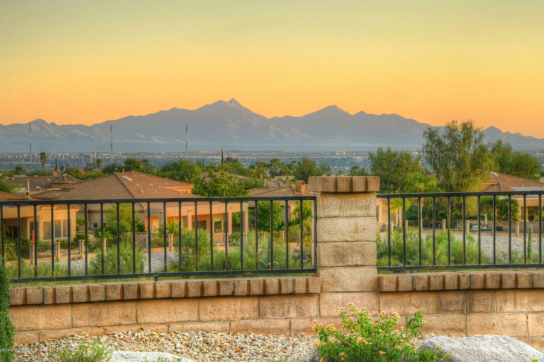 4418 E Pinnacle Ridge Place