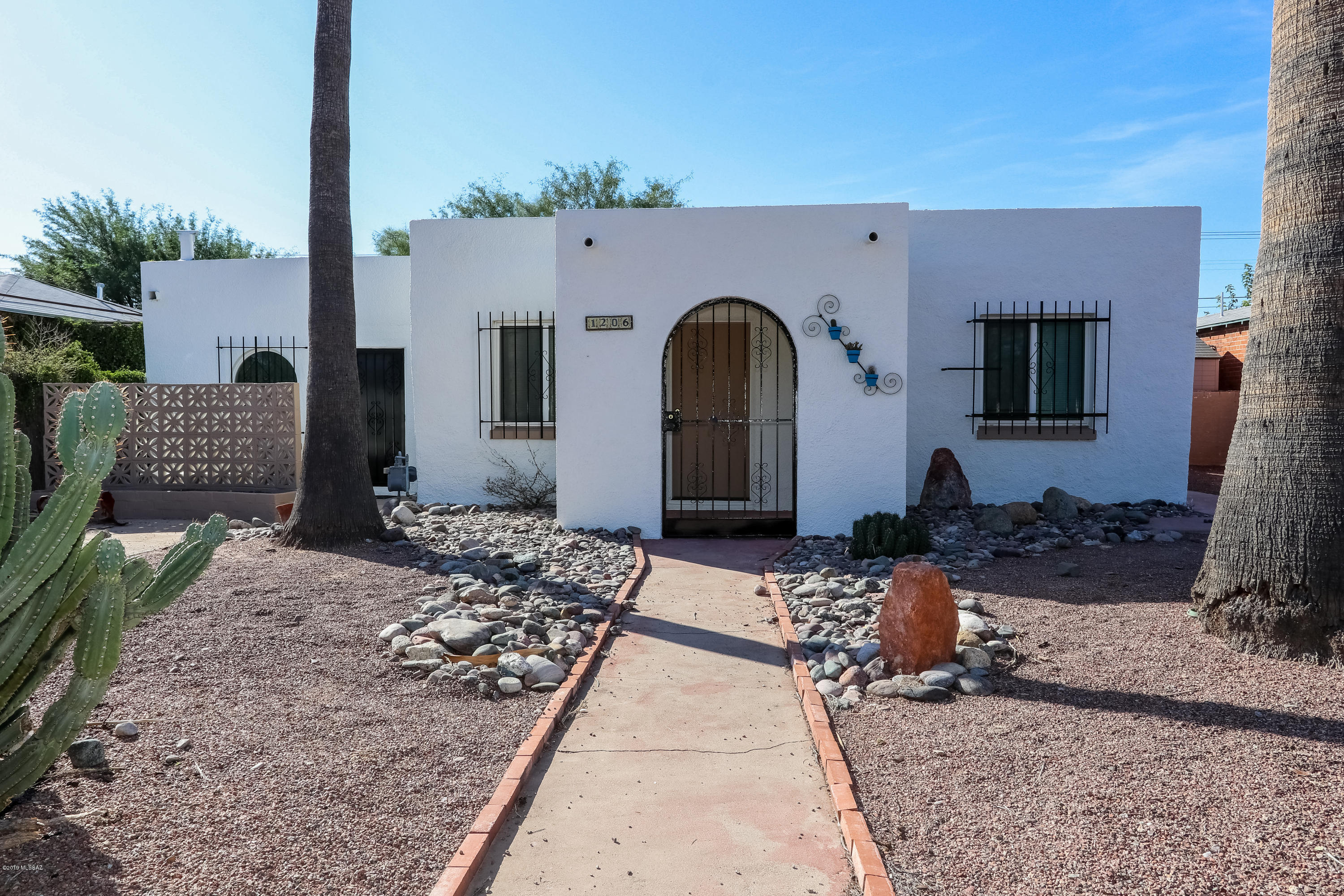 1206 E Copper Street