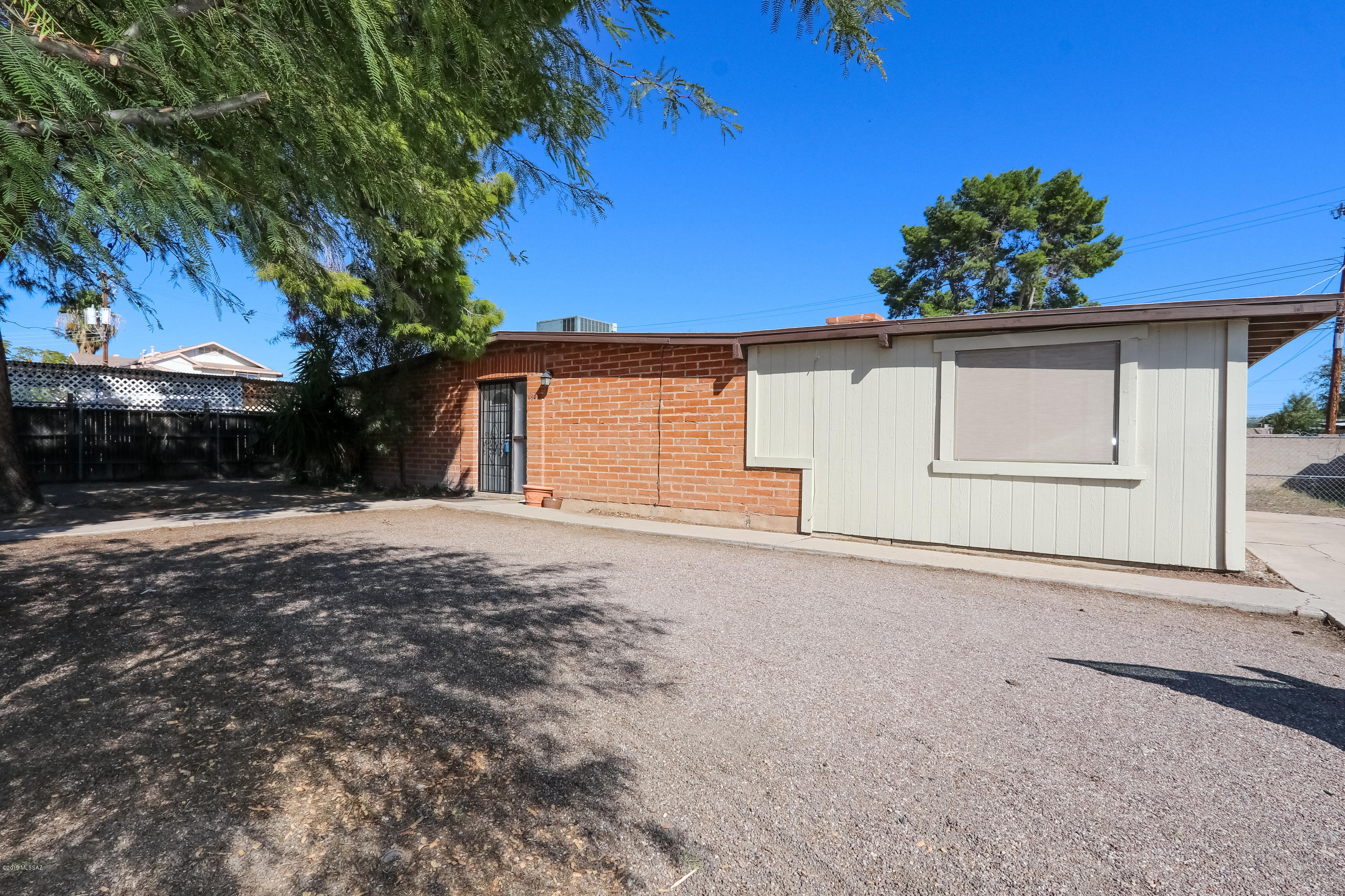 4842 N Maryvale Avenue