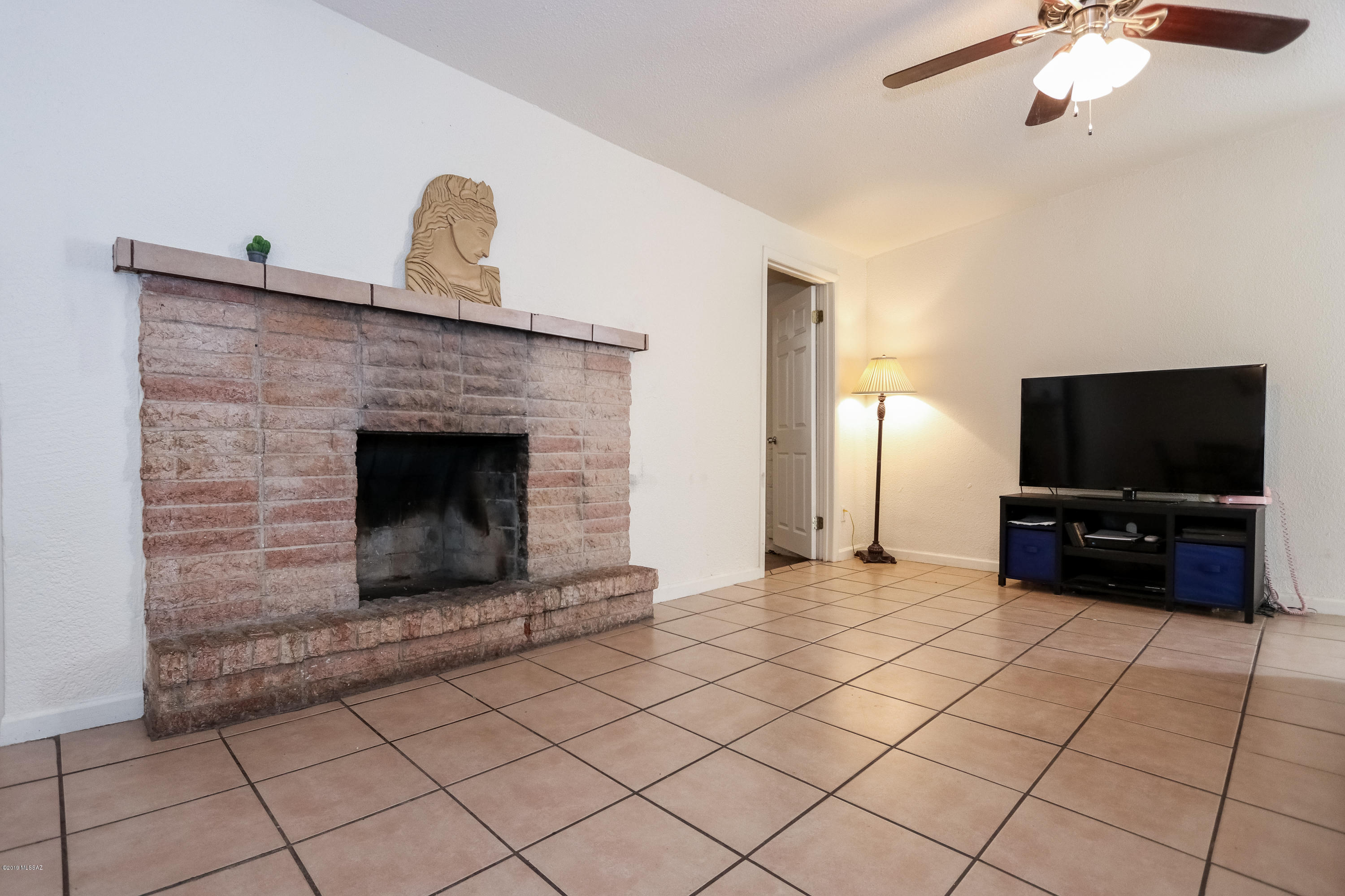 4842 N Maryvale Avenue