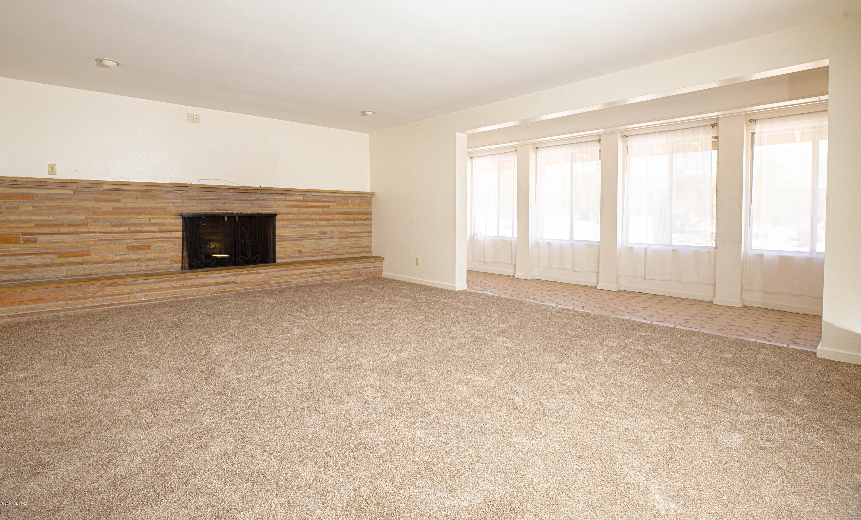 4161 N Camino Del Celador