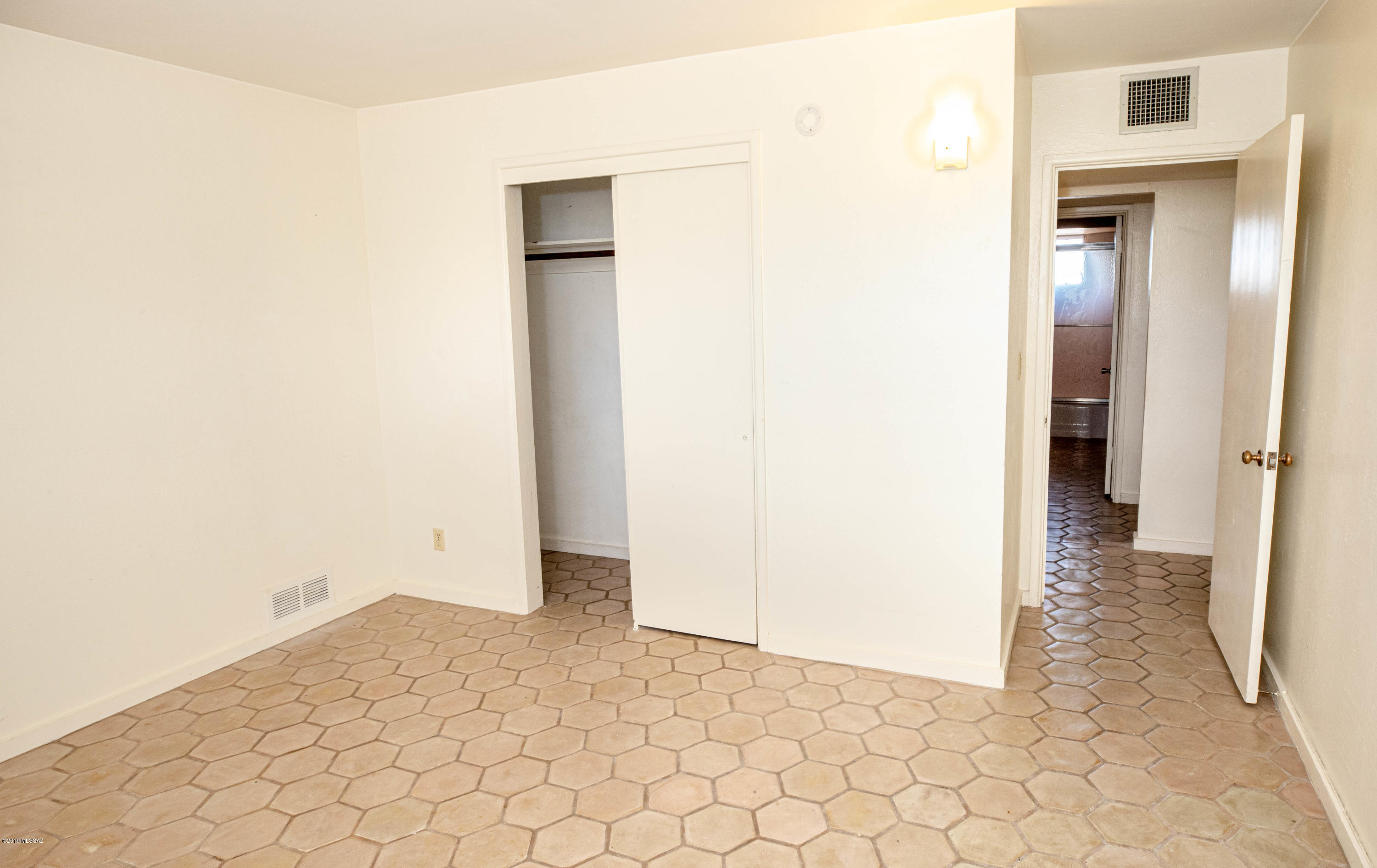 4161 N Camino Del Celador