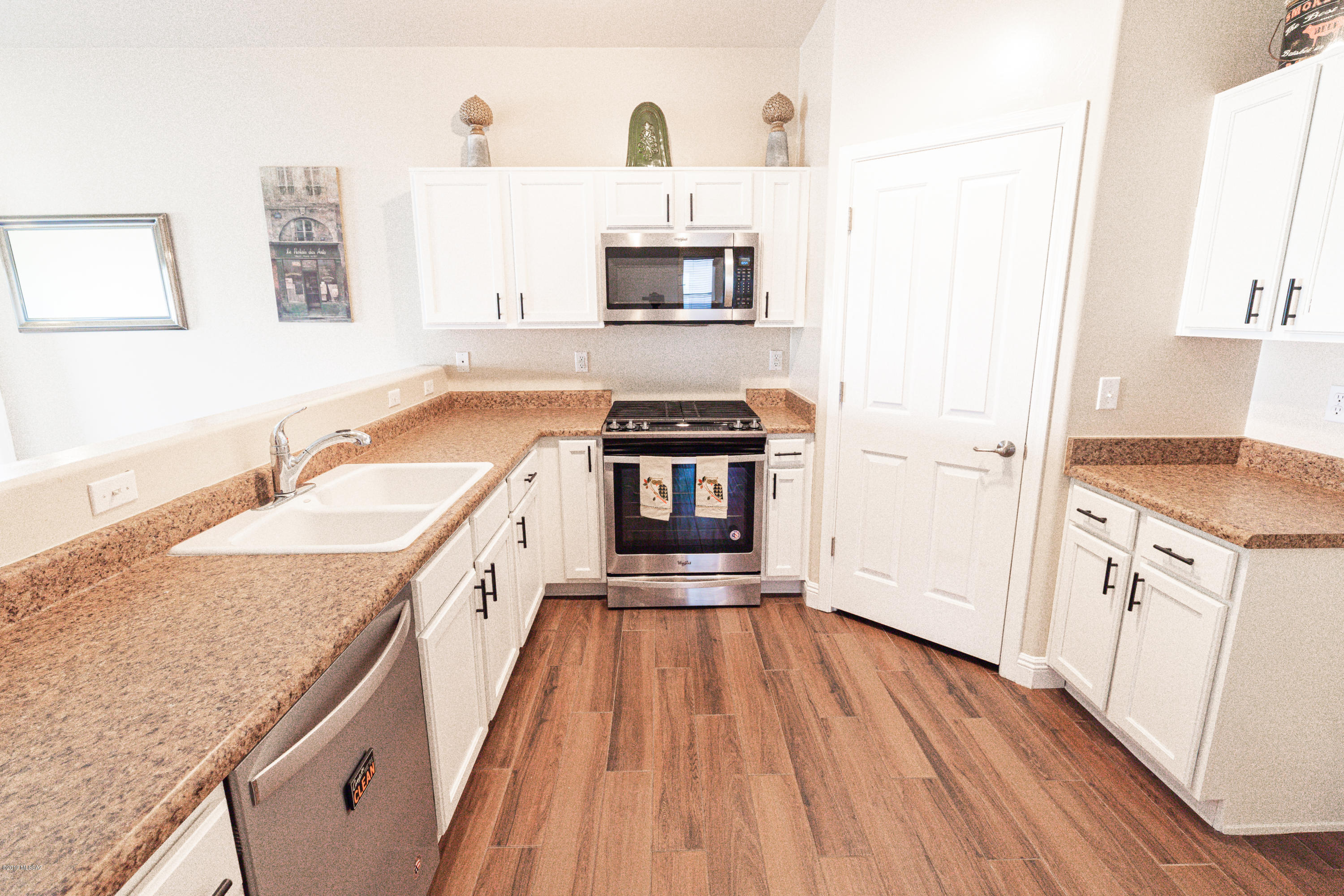 1449 N Darlene Place