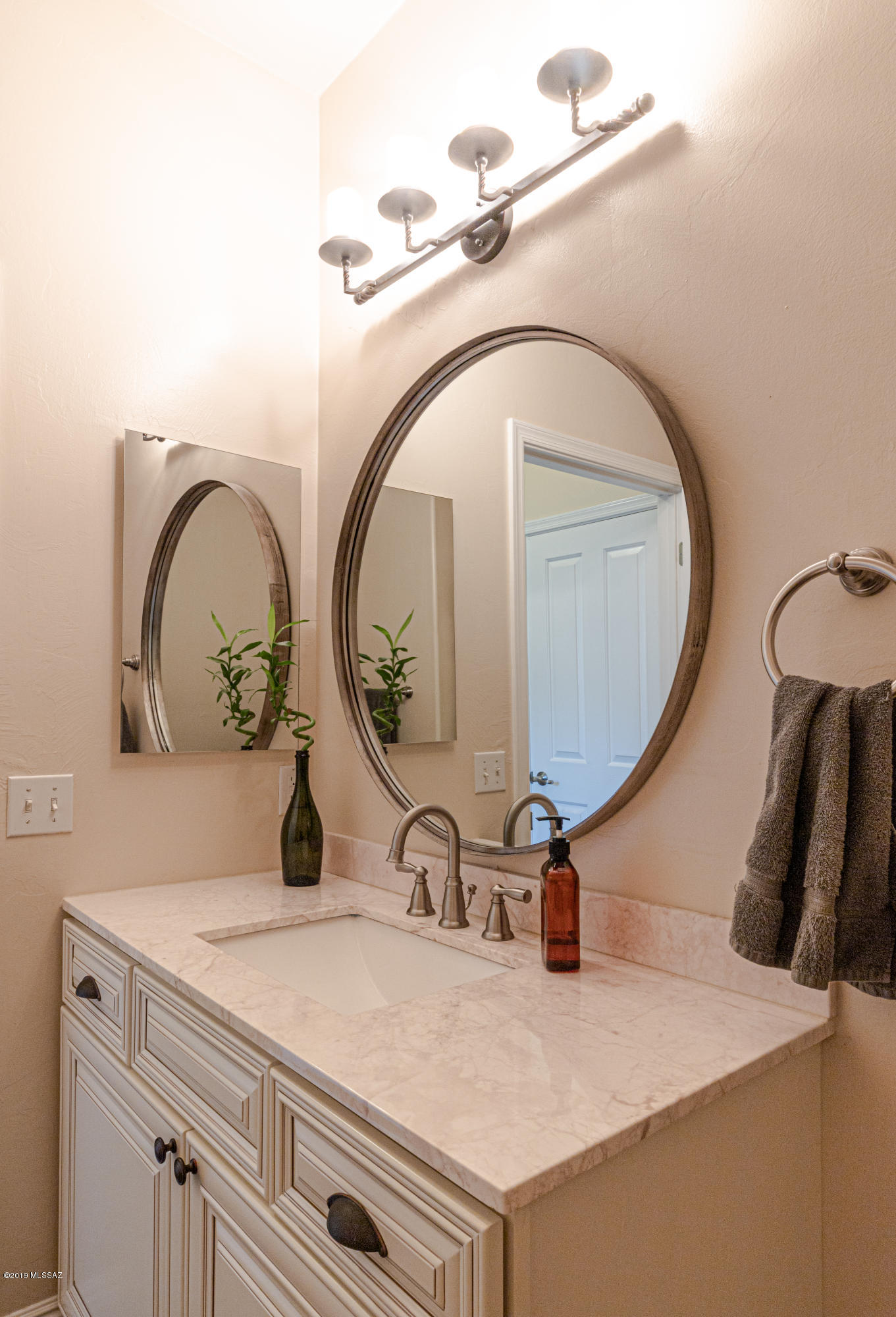 1449 N Darlene Place