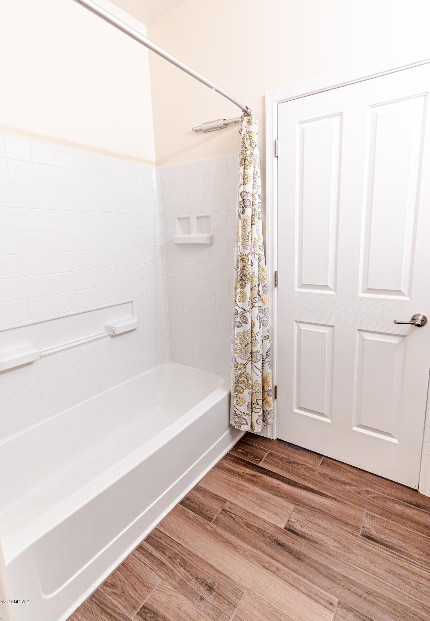 1449 N Darlene Place