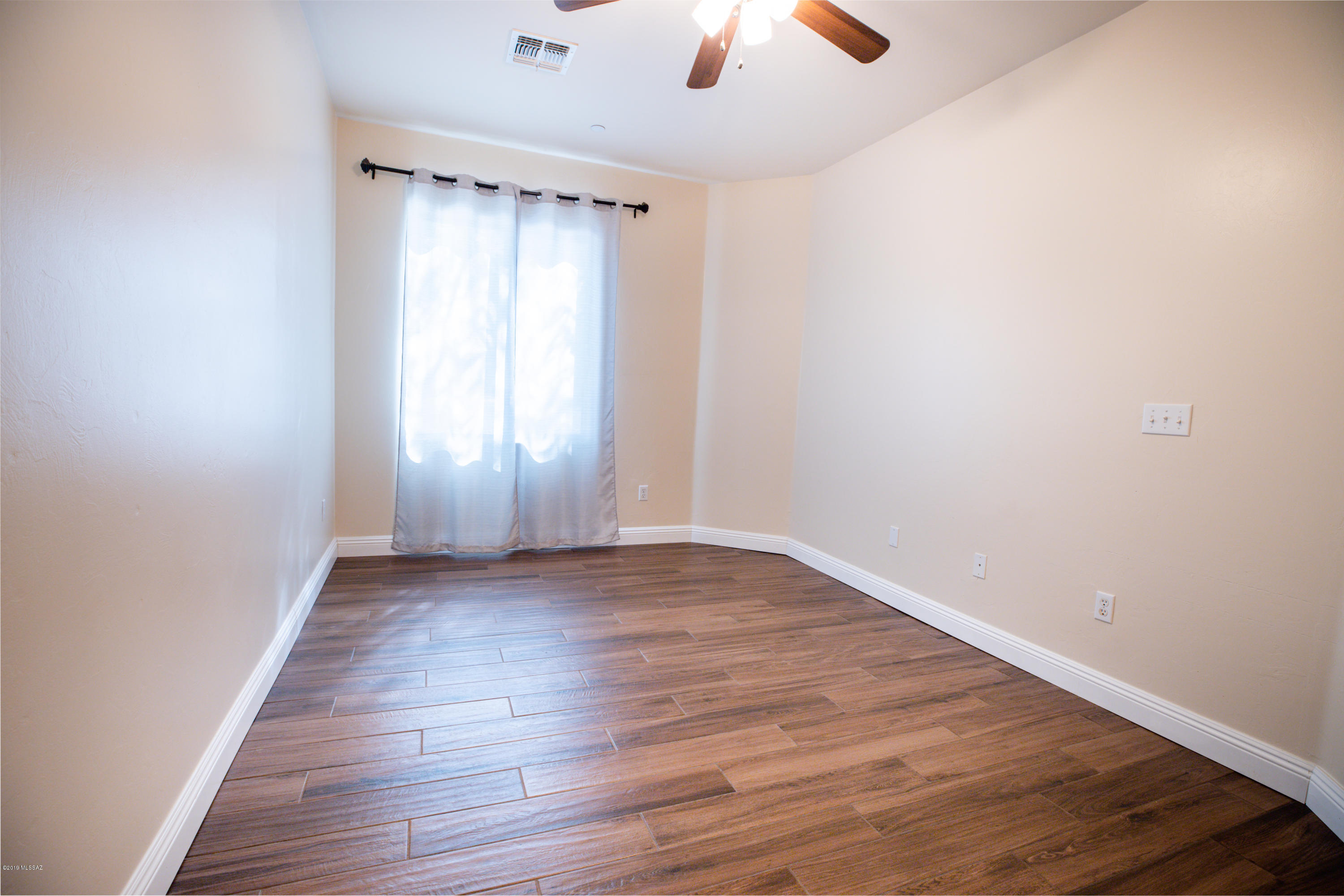 1449 N Darlene Place